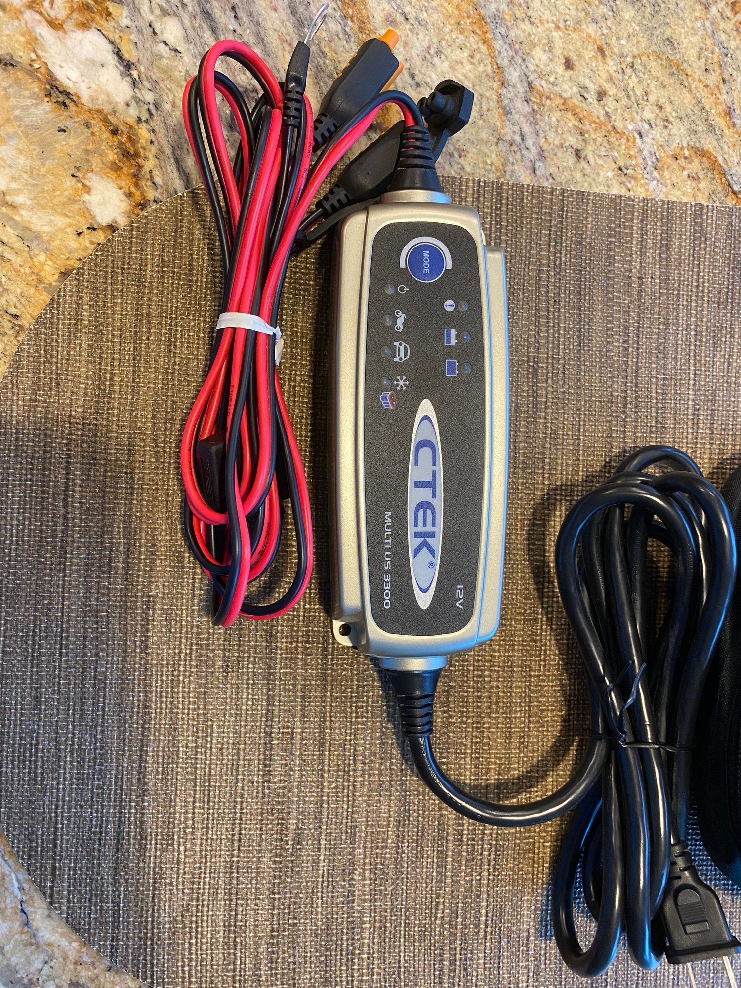 CTEK battery trickle charger for Porsche Rennlist Porsche