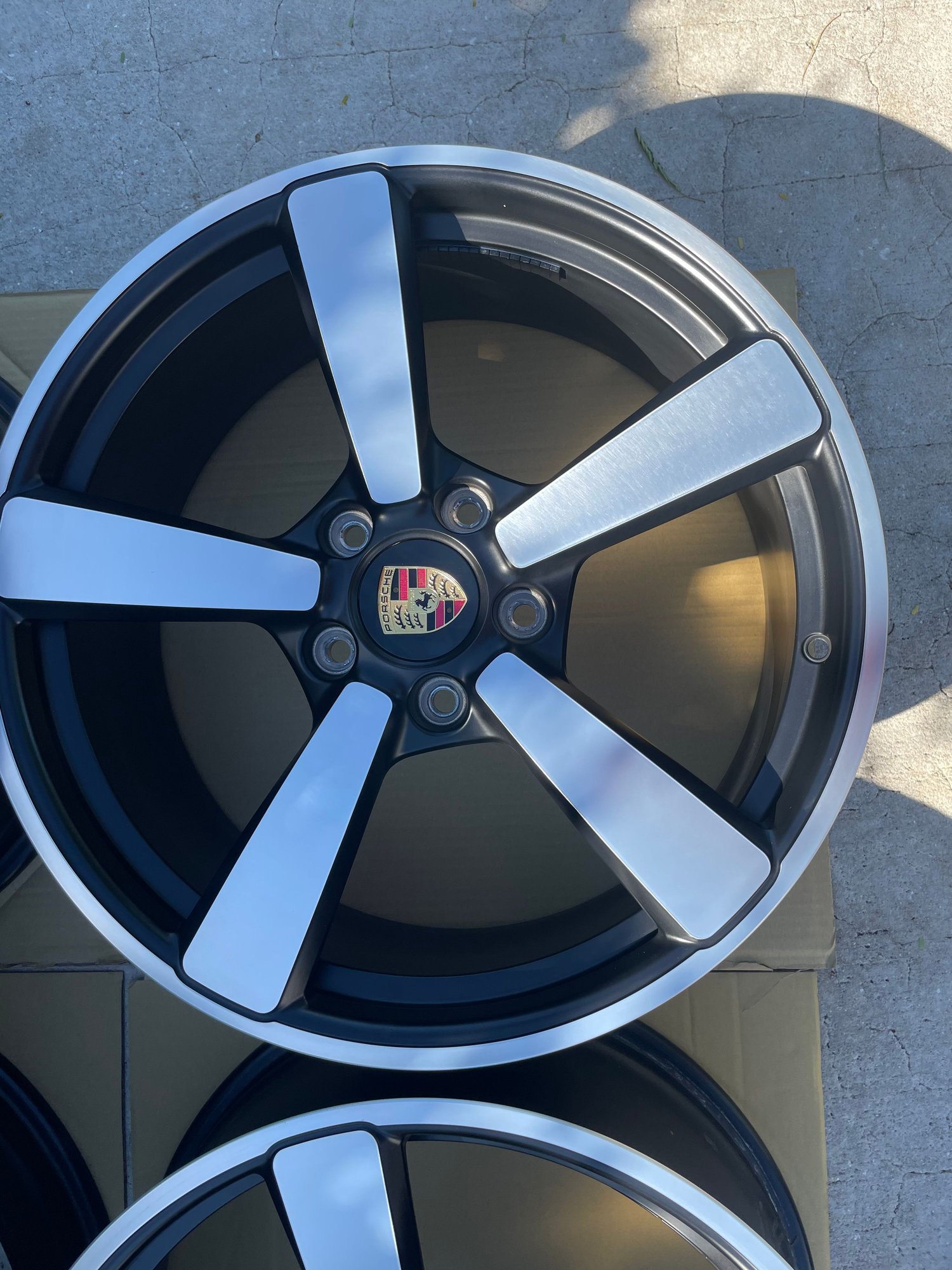 Wheels and Tires/Axles - Forged, Excklusive Design OEM Porsche 992 20/21 wheels - Used - 2020 to 2023 Porsche 911 - Satellite Beach, FL 32937, United States