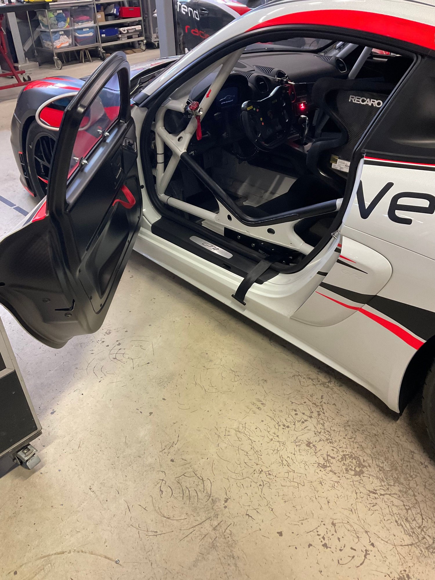 2019 Porsche 718 Cayman - For sale a late 2019 production 718 Cayman GT4 Clubsport Competition MR - Used - Lee's Summit, MO 64064, United States
