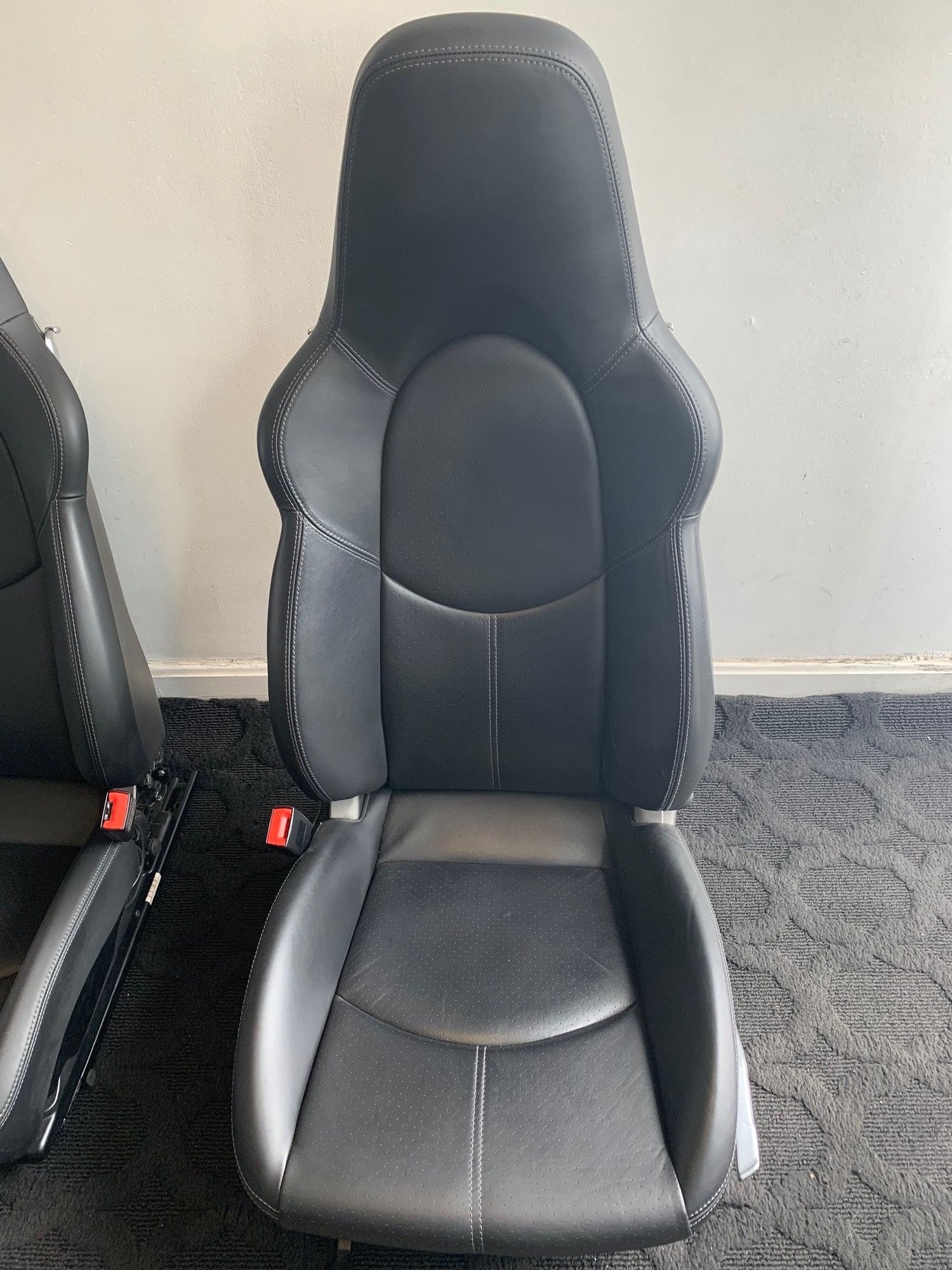 Interior/Upholstery - Porsche Sport Seat - 987 - Used - 2009 to 2012 Porsche Cayman - Natick, MA 01760, United States