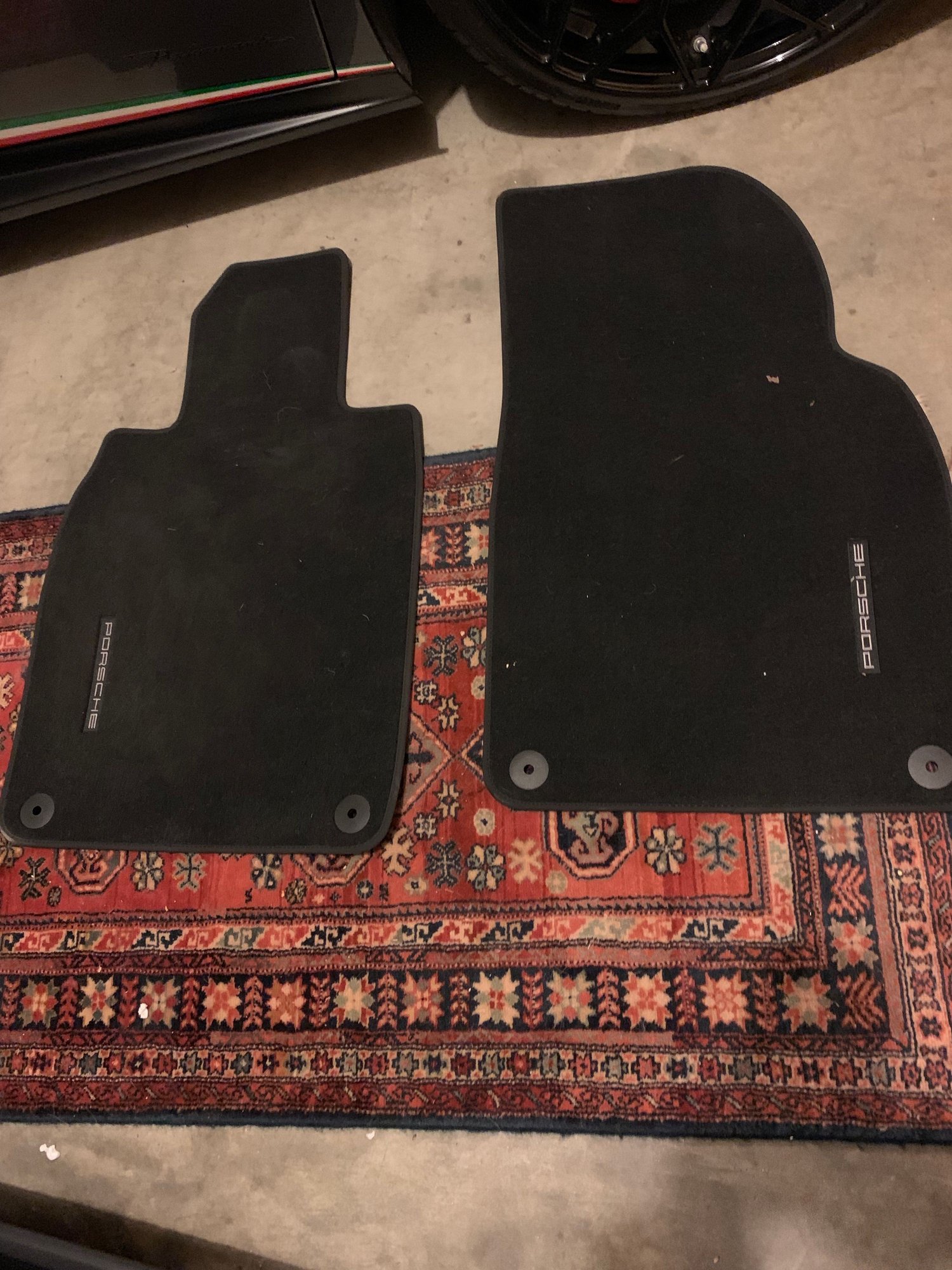 3 sets of Floor mats for 2018 GT3 (OEM, carbon fiber and custom