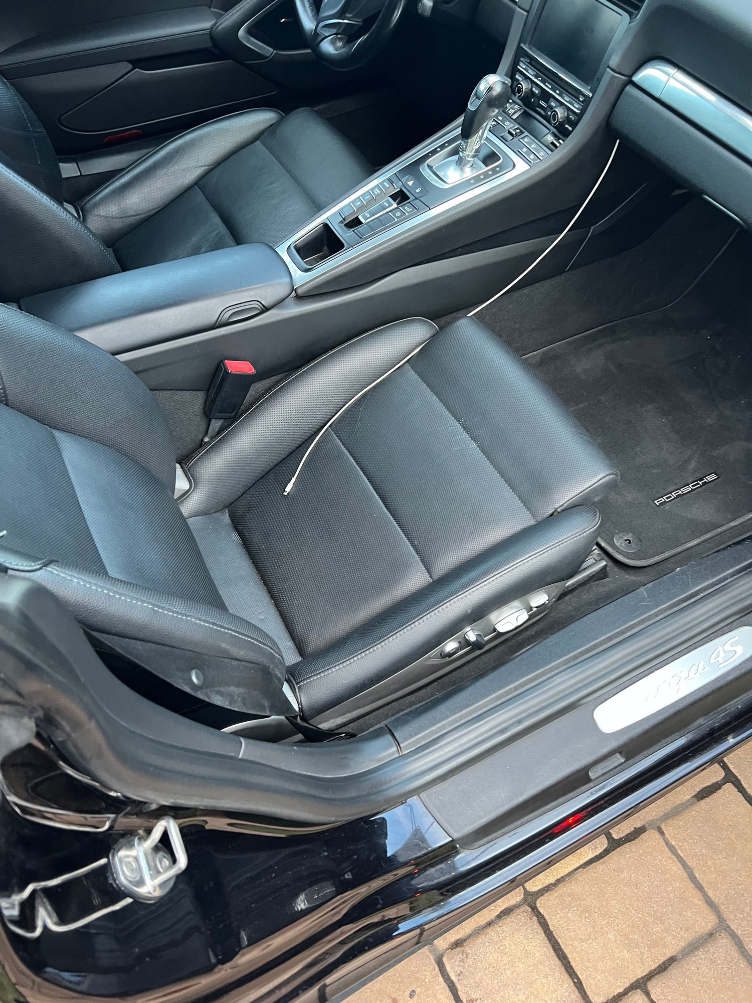 2016 Porsche 911 - 2016 Porsche Targa 4S - Used - VIN WP0BB2A94GS136397 - 53,050 Miles - 6 cyl - AWD - Automatic - Convertible - Black - Fort Lee, NJ 07024, United States
