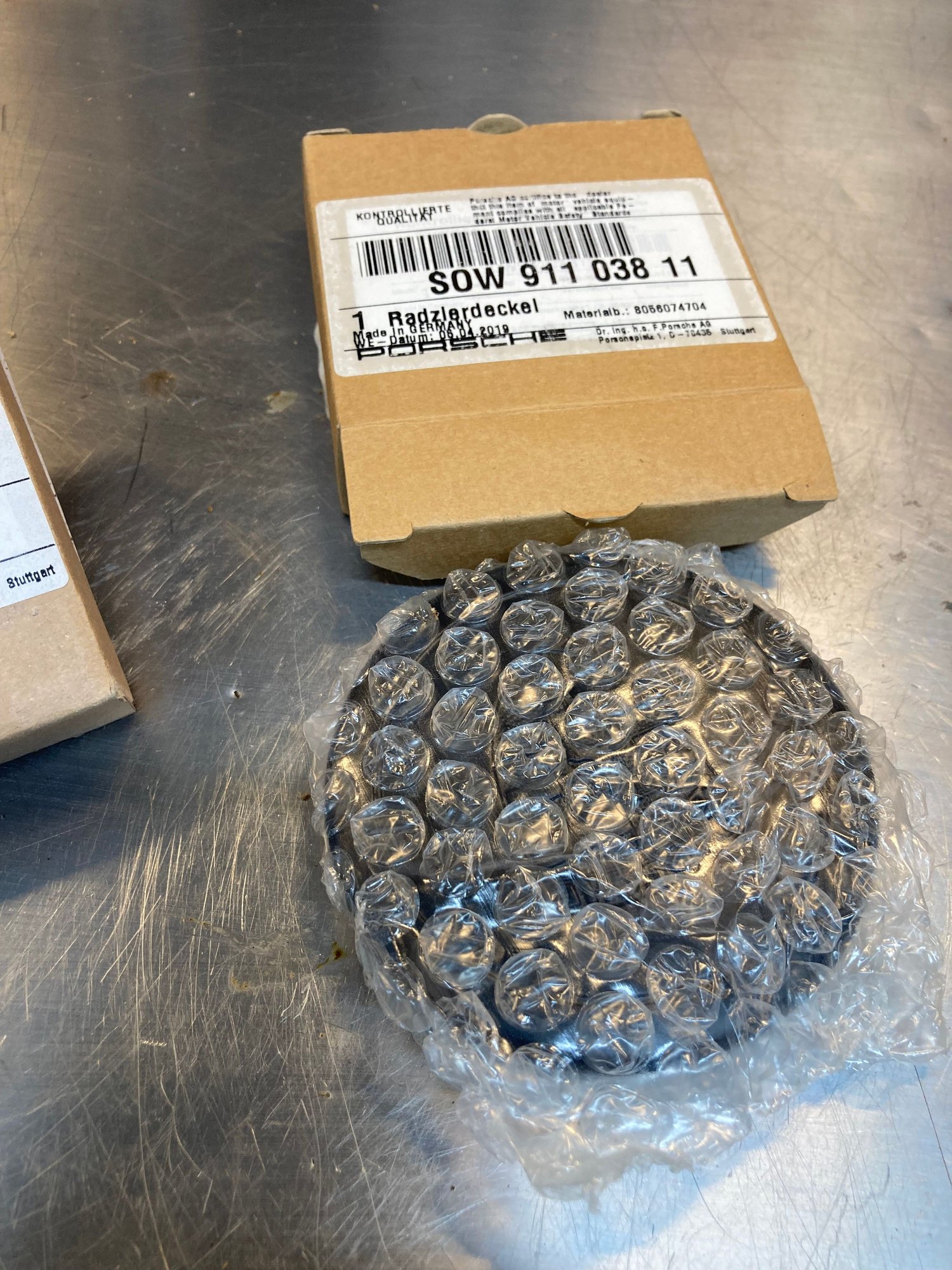 Wheels and Tires/Axles - OEM Porsche Black Fuchs Wheel Centers, Set of 4 - New - -1 to 2025  All Models - Santa Rosa Beach, FL 32459, United States