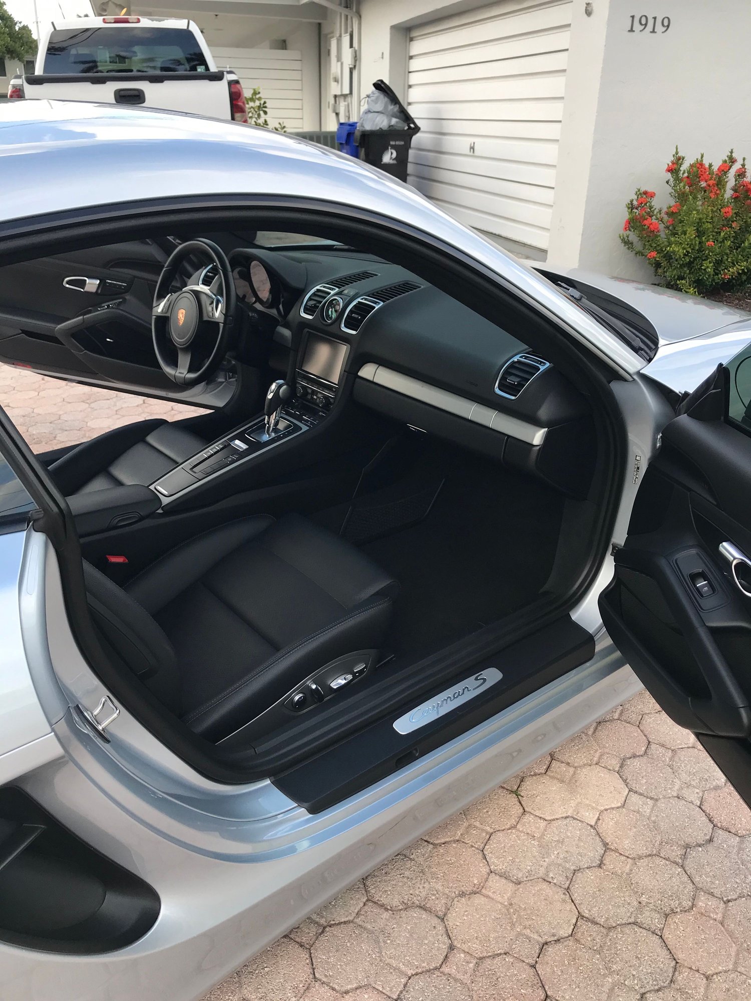 2015 Porsche Cayman - 2015 Porsche Cayman S 981 garage kept, freshly detailed and serviced! - Used - VIN WP0AB2A81FK181282 - 14,750 Miles - 6 cyl - 2WD - Automatic - Coupe - Silver - Fort Lauderdale, FL 33315, United States