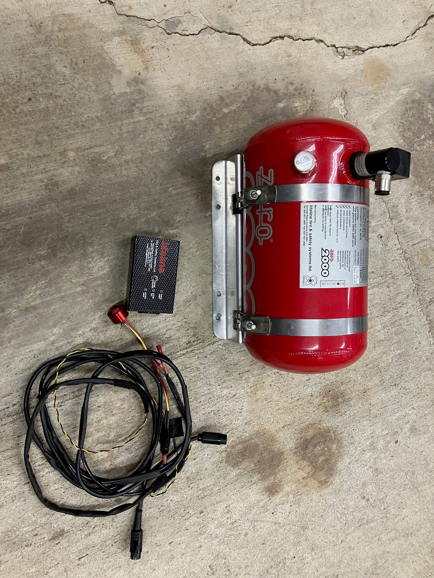 2010 Porsche GT3 - parting out gt3 race car. - Ellwood City, PA 16117, United States