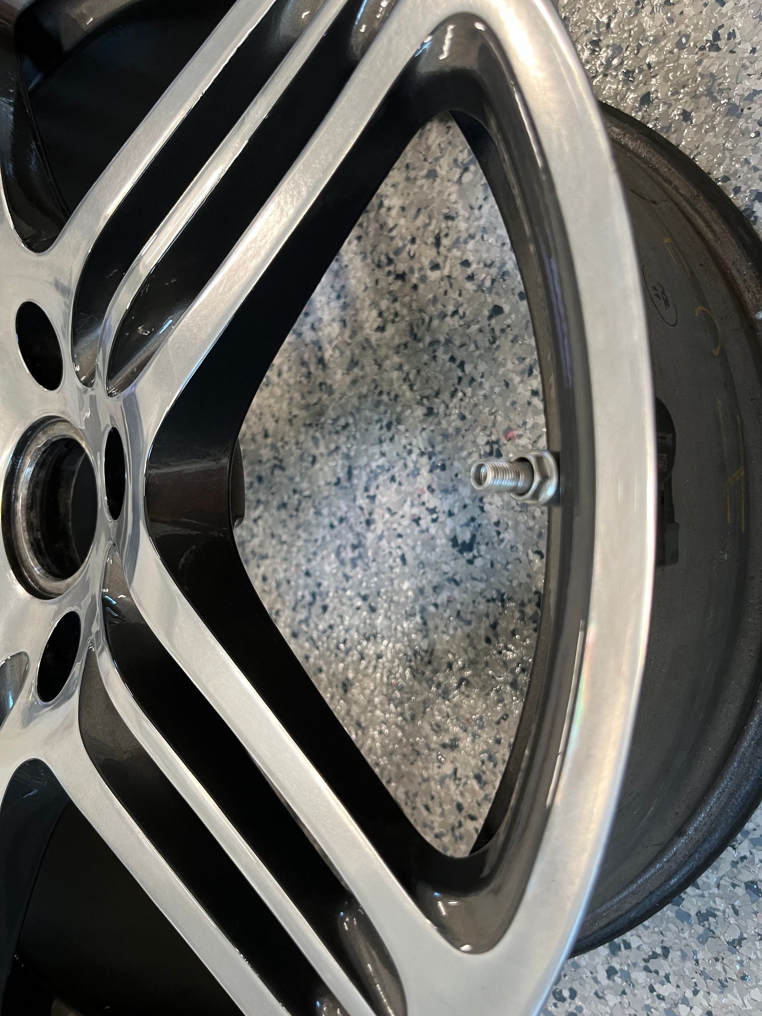 Wheels and Tires/Axles - Refinished Cayman/Boxster Turbo 1 Front Wheel - Used - 2006 to 2012 Porsche Boxster - 2006 to 2012 Porsche Cayman - Nashville, TN 37206, United States