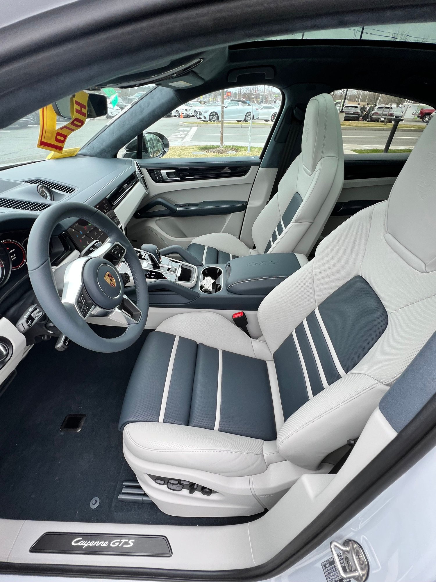 2022 Porsche Cayenne - 2022 Cayenne Coupe GTS White, Graphite/Chalk Interior, Premium, Assistance & More - Used - VIN WP1BG2AY8NDA55735 - 30,500 Miles - 8 cyl - AWD - Automatic - SUV - White - Boston, MA 02129, United States