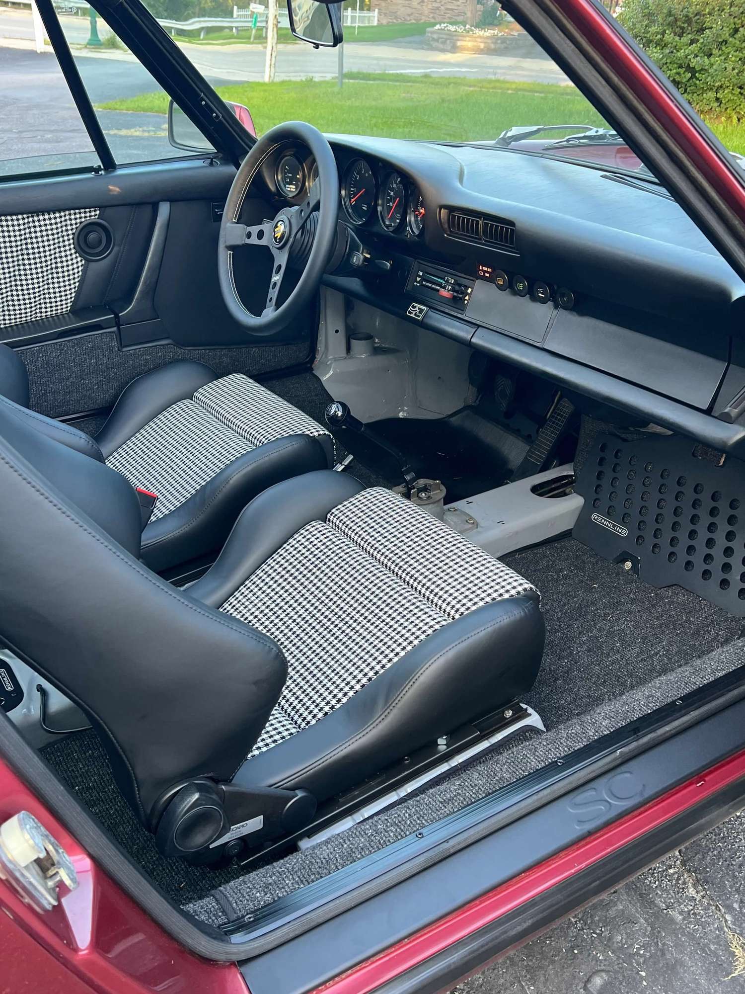 1982 Porsche 911 - 1982 Porsche 911SC / Coupe / Manual / Wienrot, black - pepita interior - Used - VIN WPOAA0913CS121739 - 6 cyl - 2WD - Manual - Coupe - Red - Northville, MI 48168, United States