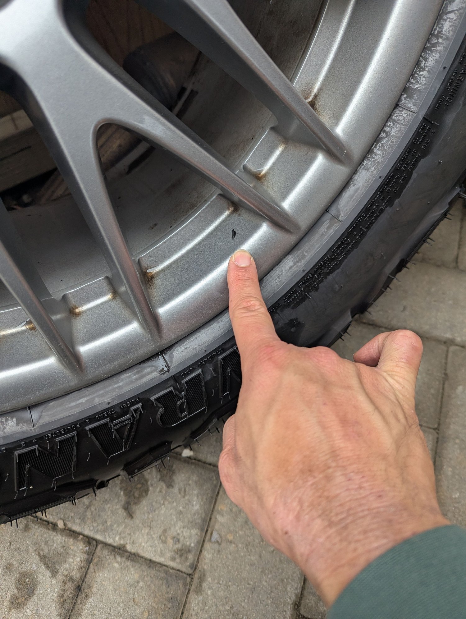 2014 Porsche Cayenne - 2014 Porsche Cayenne Turbo S parts (wheels & tires, air to oil separator, softronics - Sacramento, CA 95624, United States