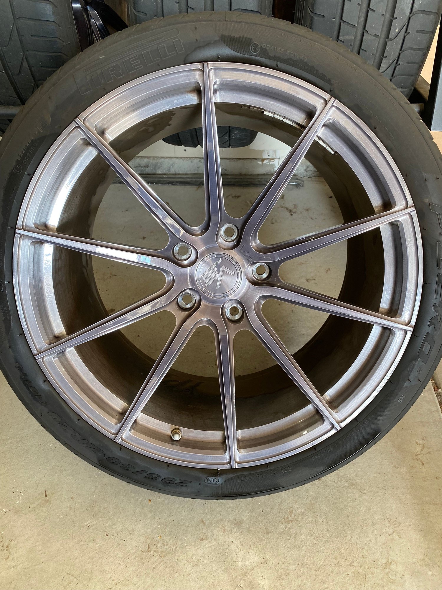 VS VS01 wheels for 991.1 narrow body fitment Excellent
