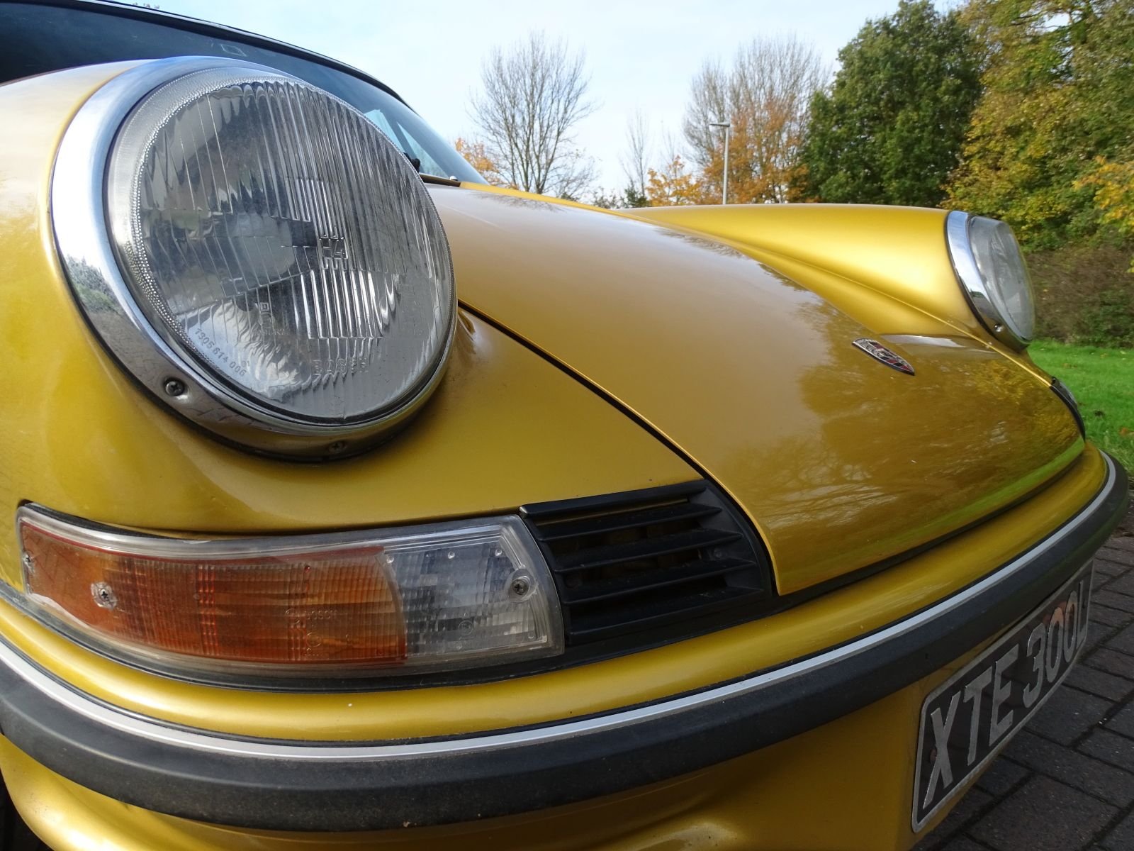 1973 Porsche 911 - 1973 Porsche 911 E 2.4 Targa - One of only 59 UK RHD, 1/1 in this colour - Used - VIN 9113210551 - 133,000 Miles - 2WD - Manual - Gold - Runcorn WA71TA, United Kingdom