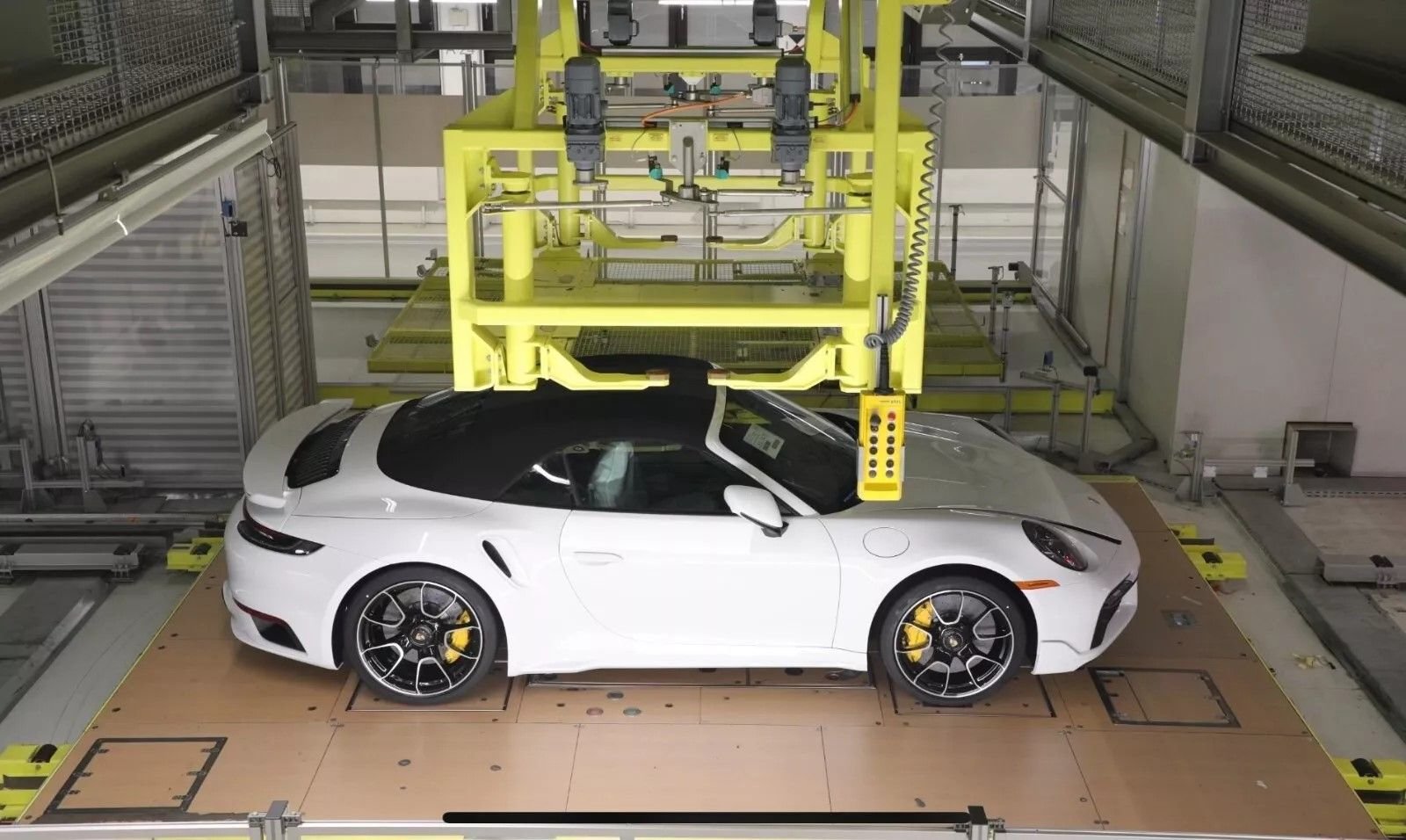 Wheels and Tires/Axles - 2022 Exclusive Design Porsche Turbo S Center Lock Wheels and Tires less than 50 miles - Used - 2021 to 2024 Porsche 911 - Dallas, TX 75230, United States