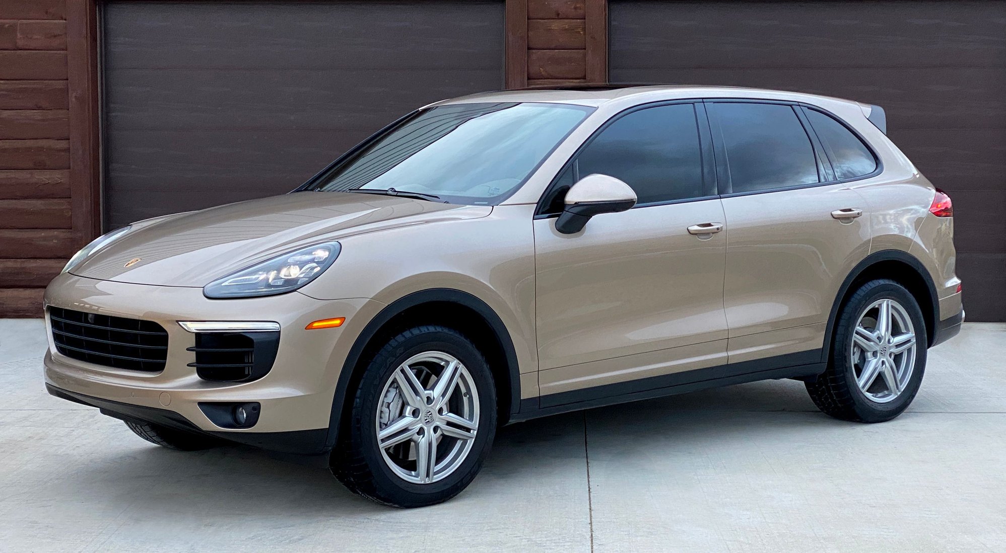 2017 Porsche Cayenne - 2017 Cayenne S, Palladium Metallic, 36K miles, super sharp. - Used - VIN WP1AB2A21HLA50313 - 6 cyl - AWD - Automatic - SUV - Beige - Aurora, NE 68818, United States