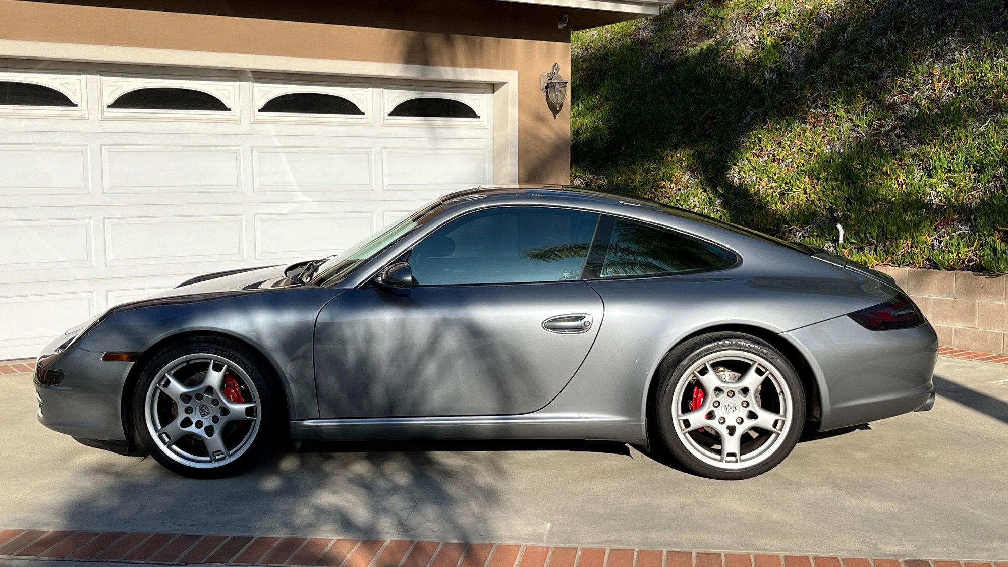 2006 Porsche 911 - 2006 Porsche 911 Carrera C2 (997.1) 6-spd Manual, Great Condition, SoCal Location - Used - VIN WP0AA29926S715888 - 120,000 Miles - 6 cyl - 2WD - Manual - Coupe - Gray - Rolling Hills Estates, CA 90274, United States