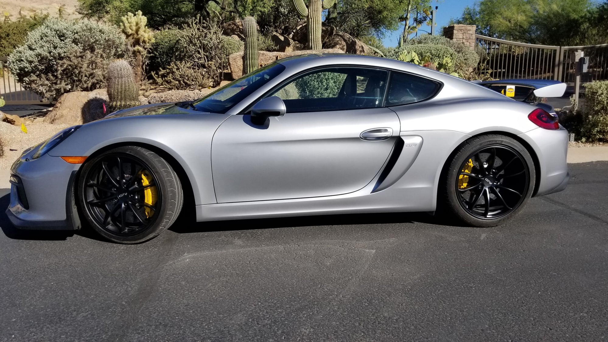 2016 Porsche Cayman GT4 -  - Used - VIN WP0AC2A88GK196220 - 2,765 Miles - 6 cyl - 2WD - Manual - Silver - Chandler, AZ 85224, United States