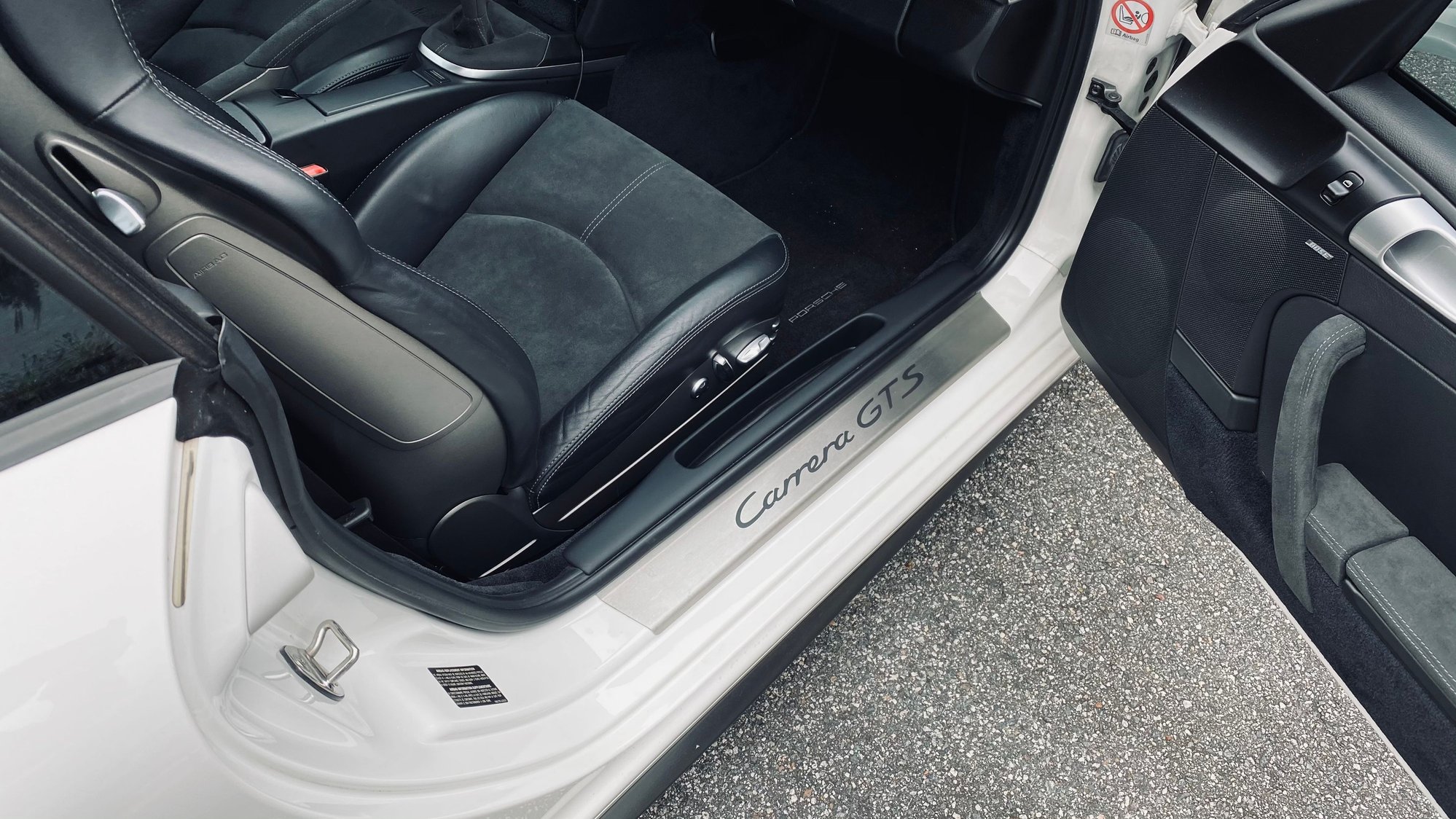 2011 Porsche 911 - 997.2 GTS MT Cab White/Black - Used - VIN WP0CB2A95BS754647 - 53,000 Miles - 6 cyl - 2WD - Manual - Convertible - White - Orlando, FL 34786, United States