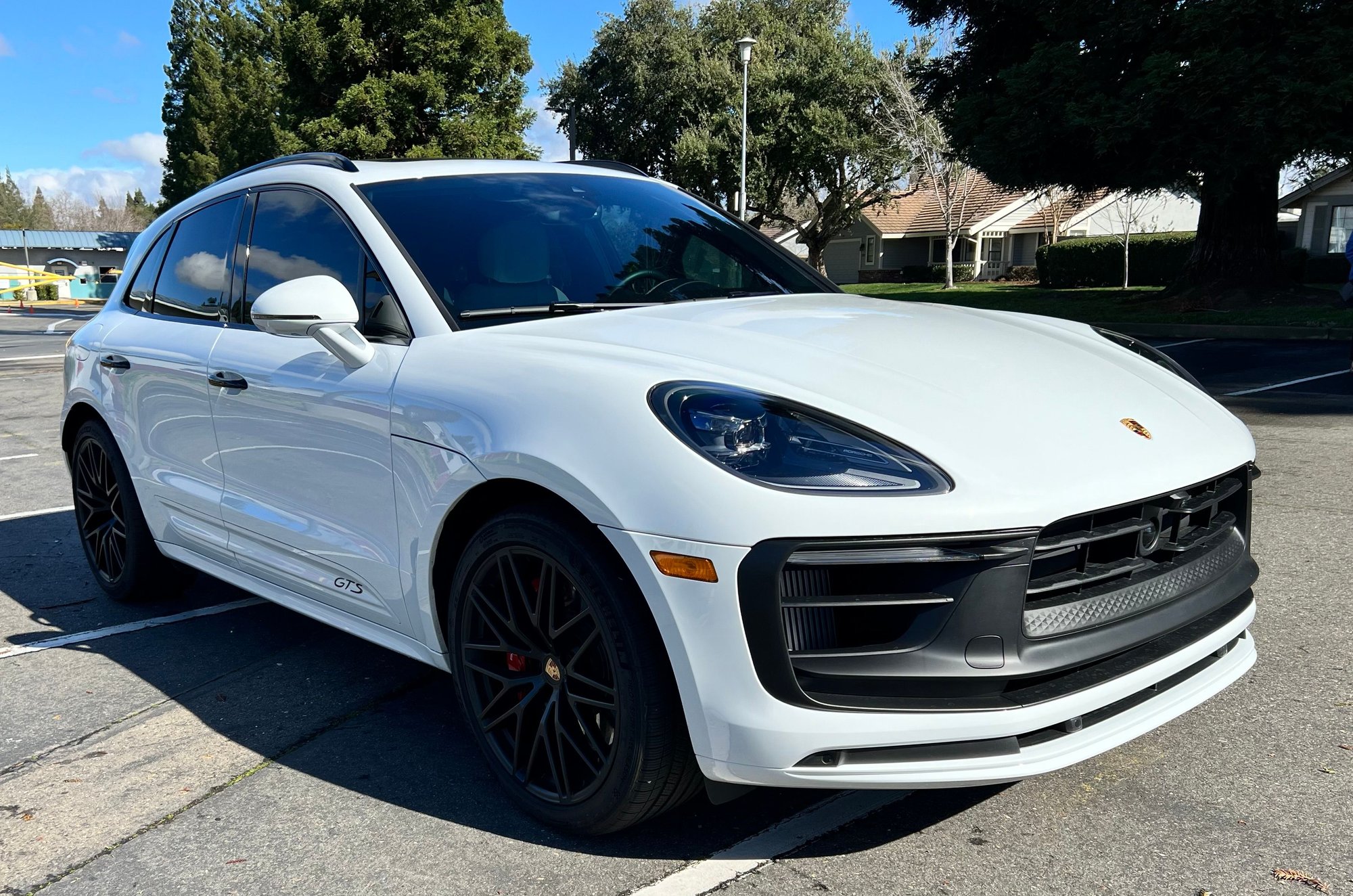 2023 Porsche Macan - 2023 Porsche Macan GTS , Showroom condition - Used - VIN Wp1af2a51plb58606 - 2,475 Miles - 6 cyl - AWD - Automatic - SUV - White - Sacramento, CA 95670, United States