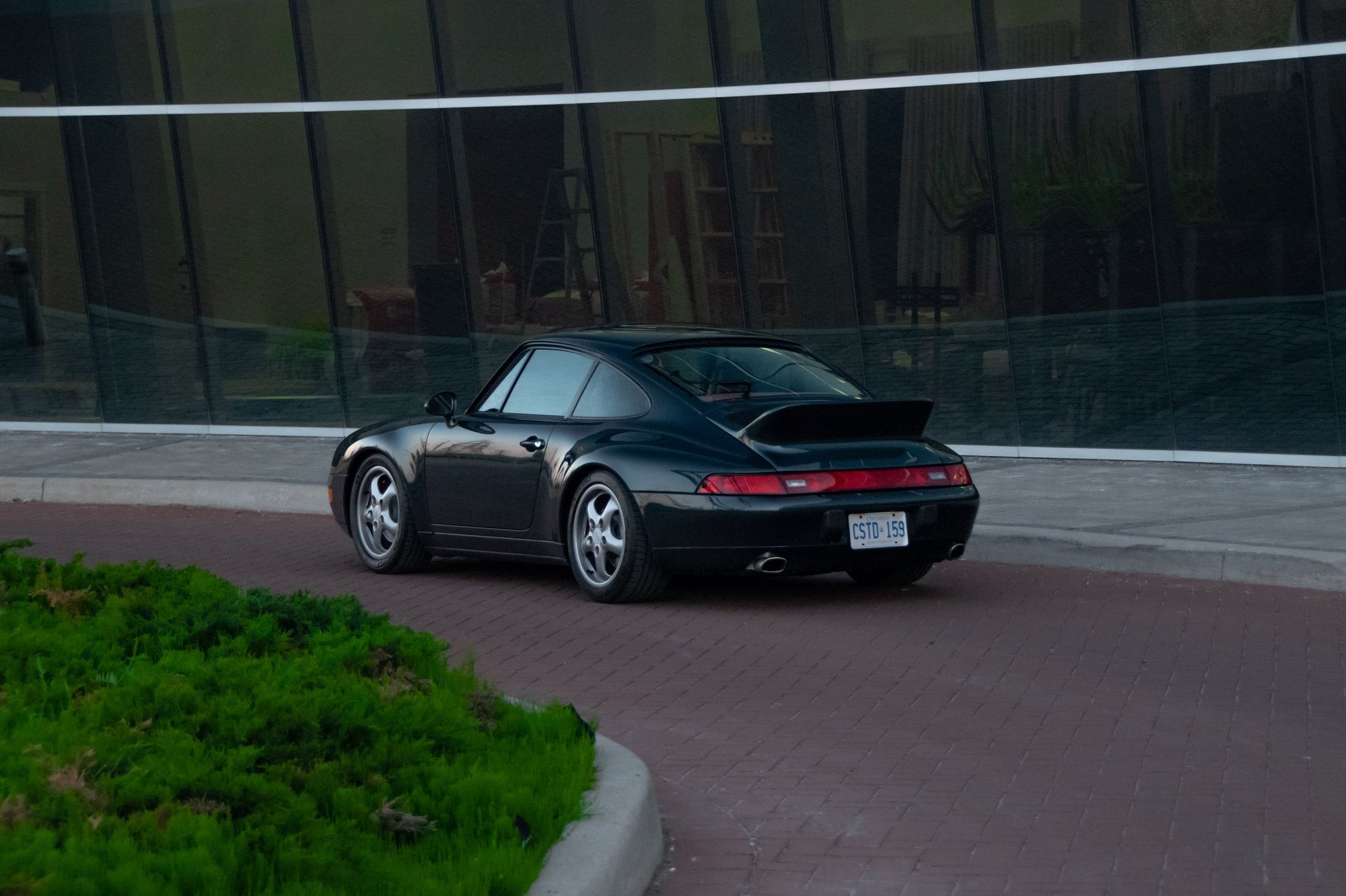 1996 Porsche 911 - Porsche 993 C4 1996 aventurine green 6 speed - Used - VIN WP0AA2994TS321126 - 97,000 Miles - 6 cyl - AWD - Manual - Coupe - Other - North York, ON M3J2K6, Canada