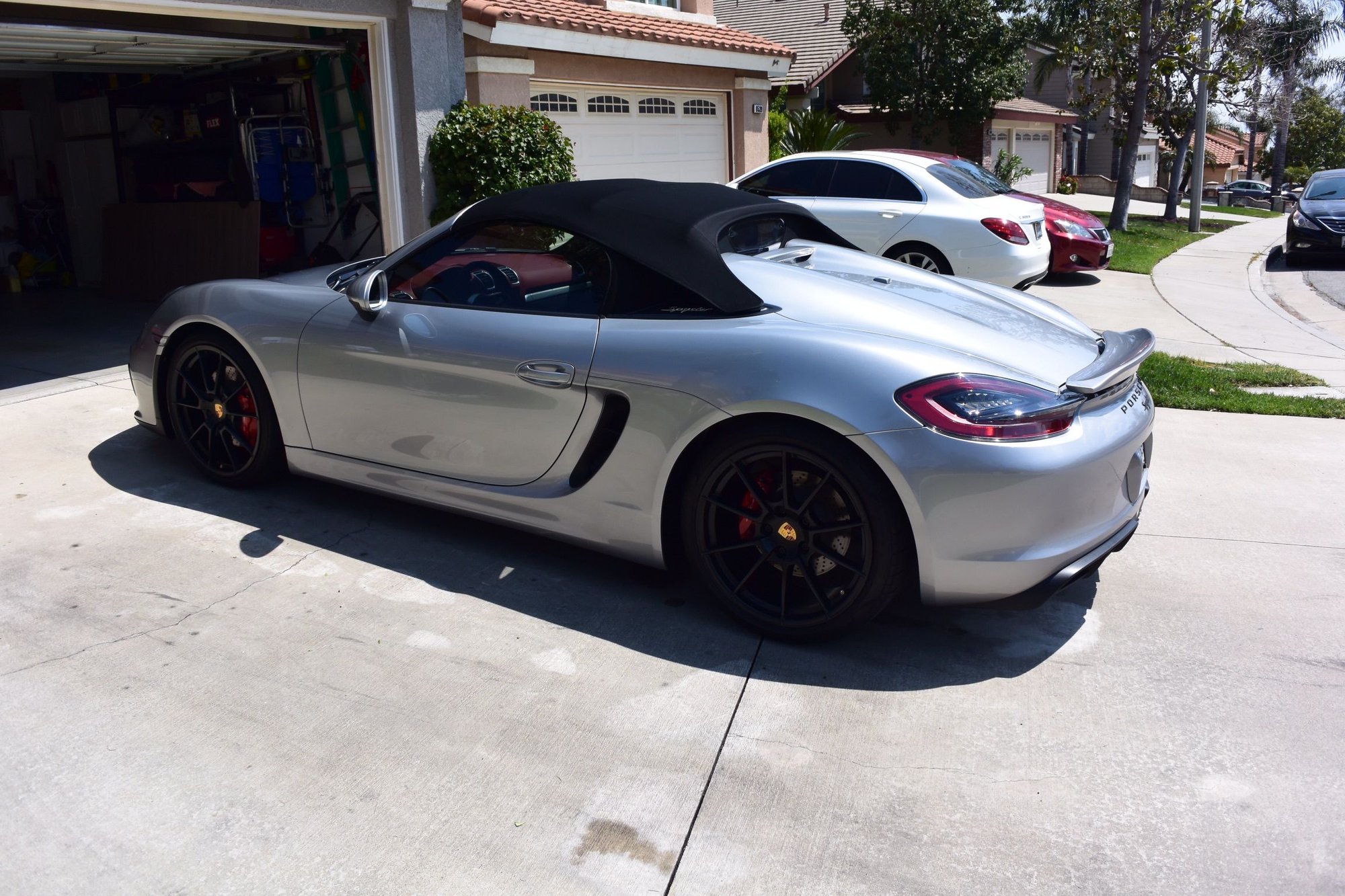 2016 Porsche Boxster - 2016 Porsche Boxster Spyder - Used - VIN WP0CC2A82GS152669 - 7,670 Miles - 6 cyl - 2WD - Manual - Convertible - Silver - Alta Loma, CA 91701, United States