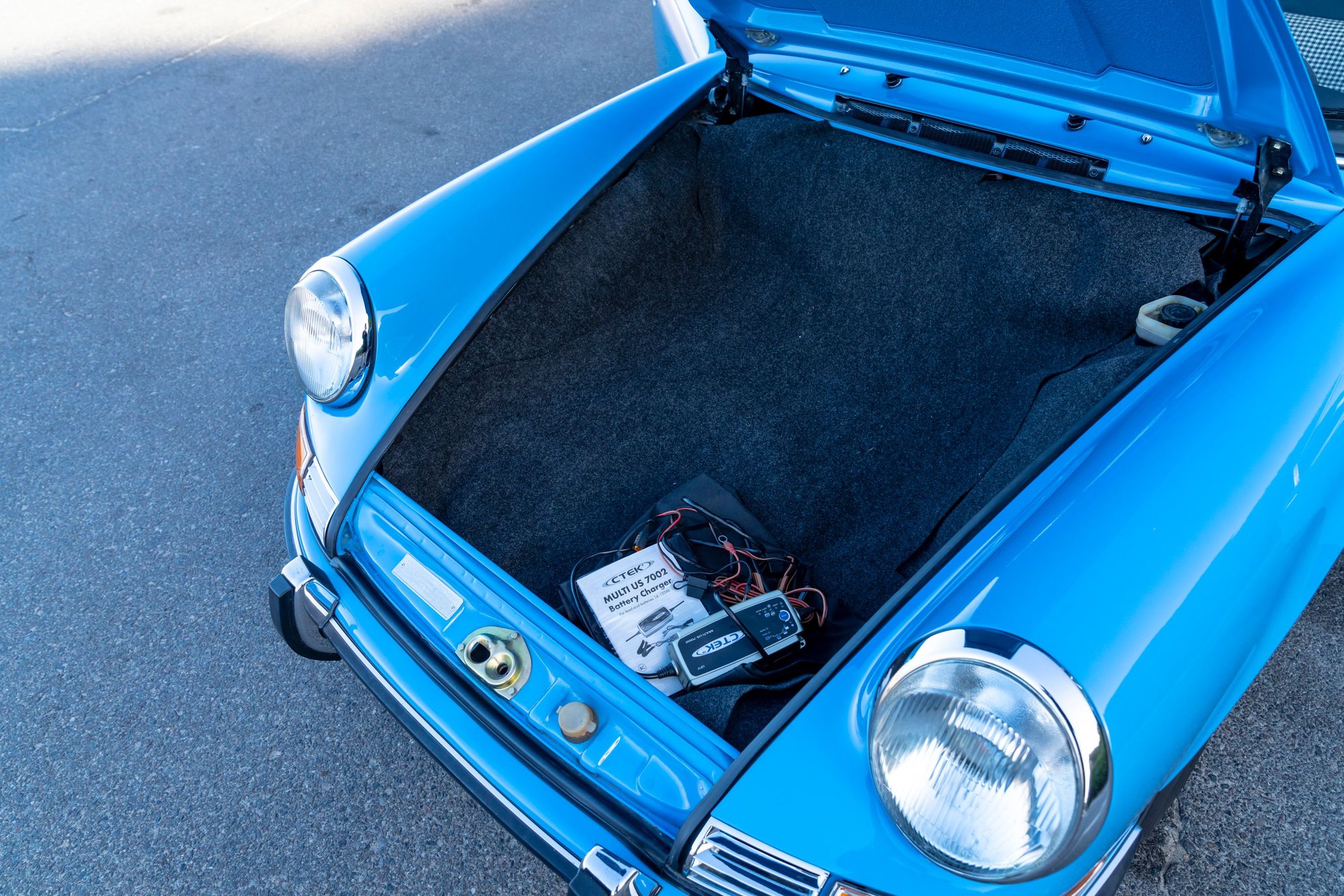 1970 Porsche 911 - For Sale: 1970 Porsche 911E in Pastel Blue - Used - VIN 9110220101 - 6 cyl - 2WD - Manual - Coupe - Blue - Los Angeles, CA 90025, United States