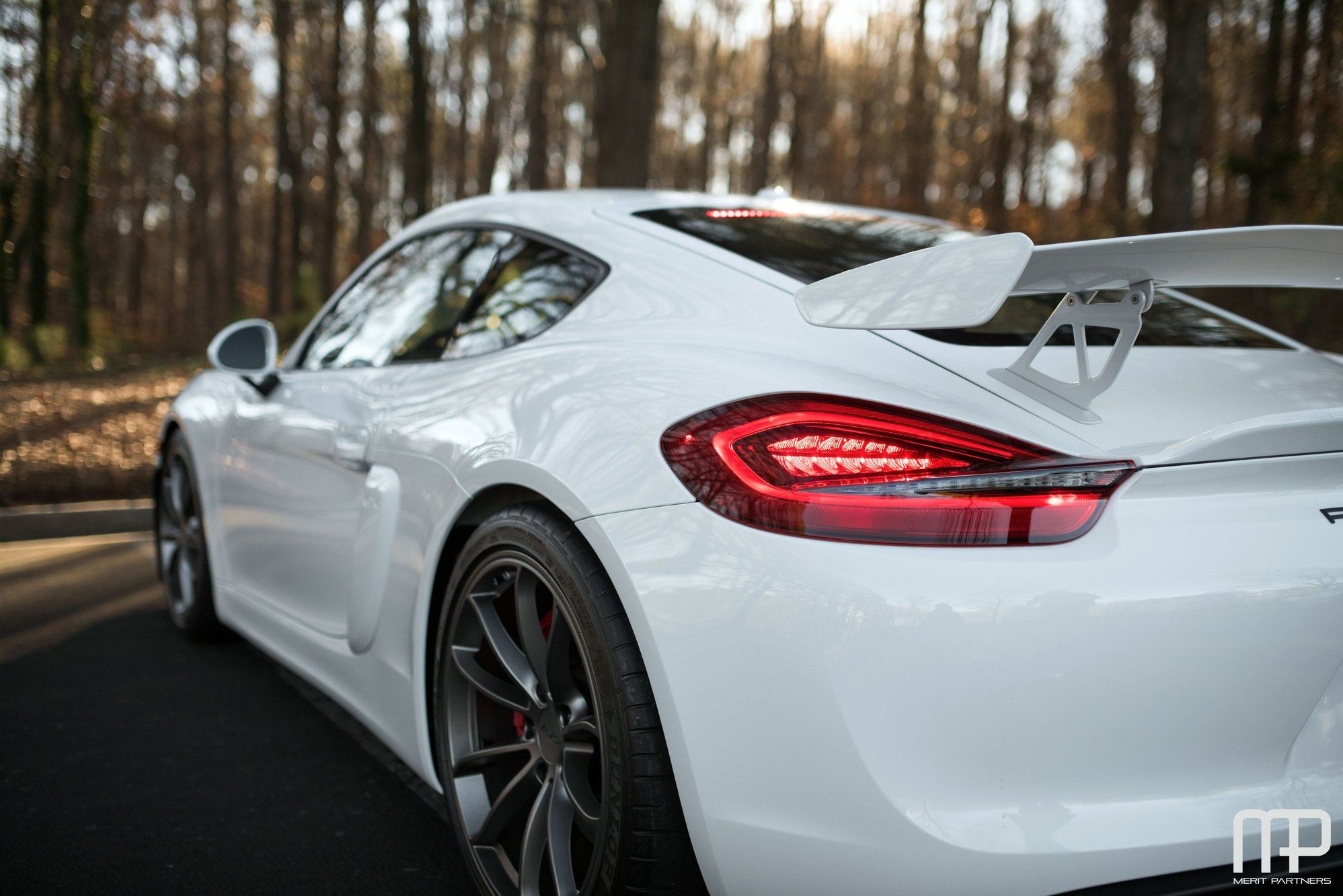 2016 Porsche Cayman GT4 - 2016 Porsche Cayman GT4 - Used - VIN WP0AC2A86GK197749 - 825 Miles - 6 cyl - 2WD - Manual - Coupe - White - Atlanta, GA 30360, United States