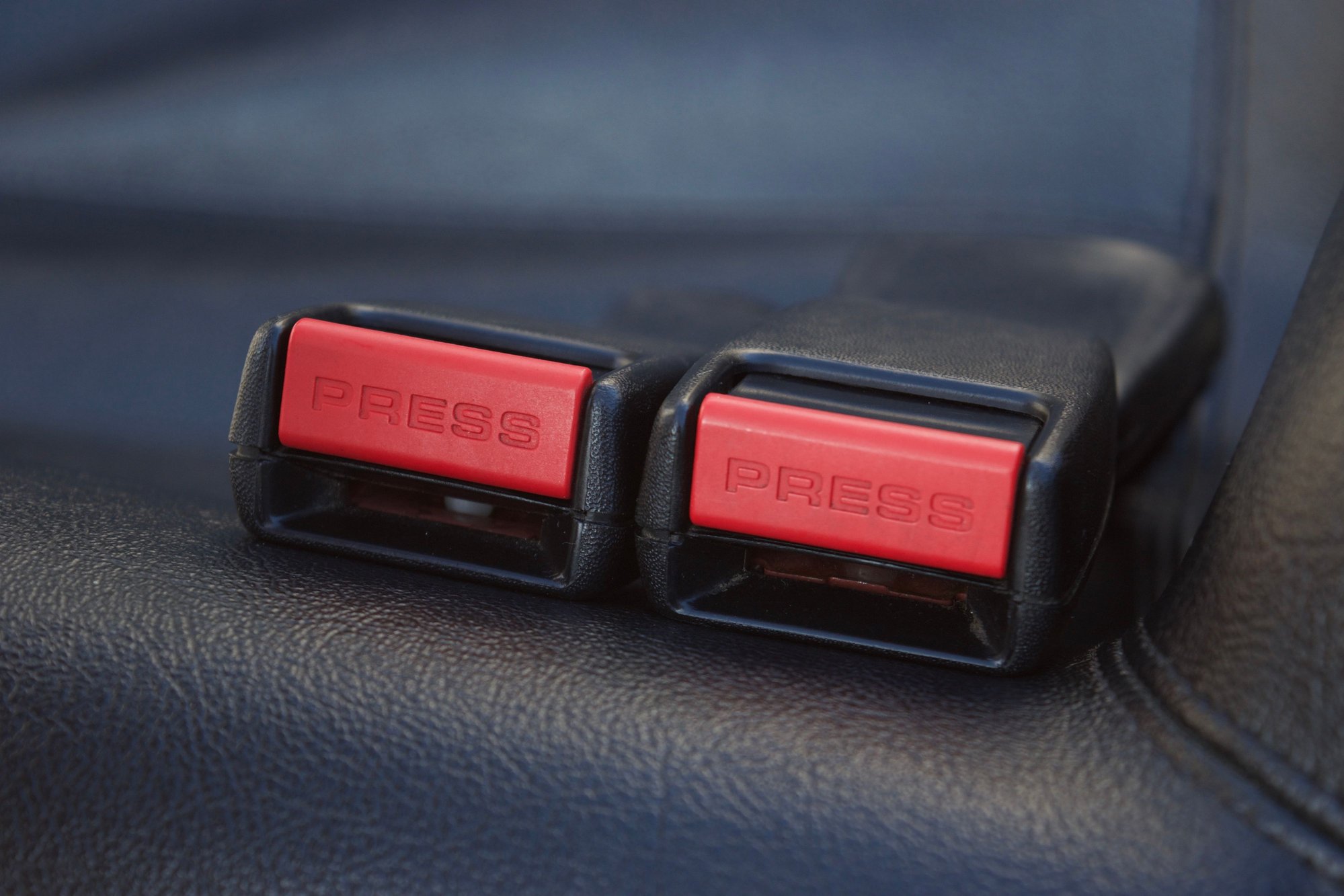 Interior/Upholstery - Black Great Condition 944 Rear Seats - Used - Hampton Bays, NY 11946, United States