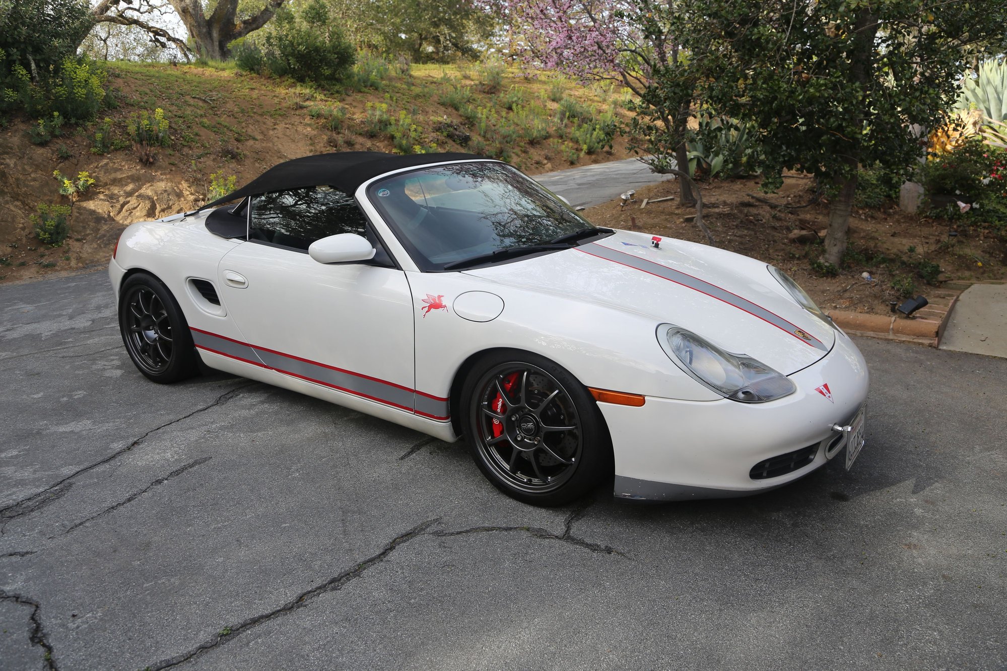 2001 Porsche Boxster - Custom Modified Boxster S 2001, concours winner - Used - VIN WP0CB29871U664821 - 68,000 Miles - 6 cyl - Manual - Convertible - White - Woodside, CA 94062, United States