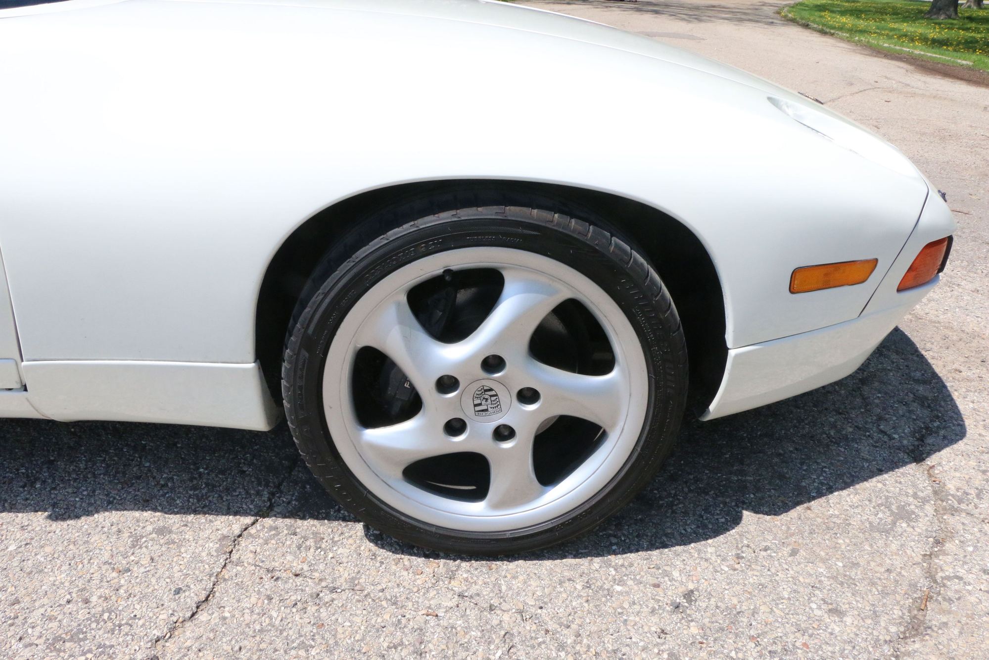 1990 Porsche 928 - Porsche 928 S4 Manual - 72,000 miles - Used - VIN WP0JB2924LS860376 - 72,000 Miles - 8 cyl - 2WD - Manual - Coupe - White - Madison, WI 53715, United States