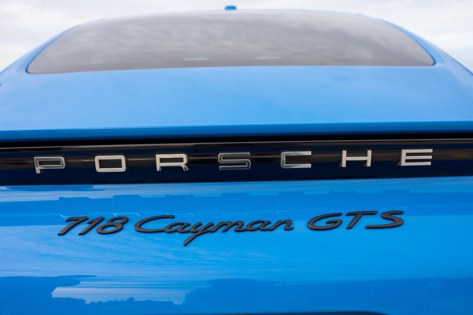 2022 Porsche 718 - 2022 Porsche 718 Cayman GTS 4.0 PDK — Shark Blue — 15k Miles — Extra Wheels - Used - VIN WP0AD2A82NS268262 - 15,270 Miles - 6 cyl - 2WD - Automatic - Coupe - Blue - Arlington Heights, IL 60004, United States