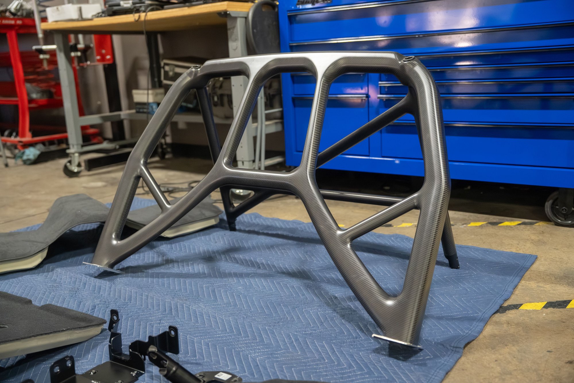 Interior/Upholstery - 992 Porsche OEM Carbon Fiber Roll Bar - Used - -1 to 2026  All Models - Orlando, FL 32750, United States