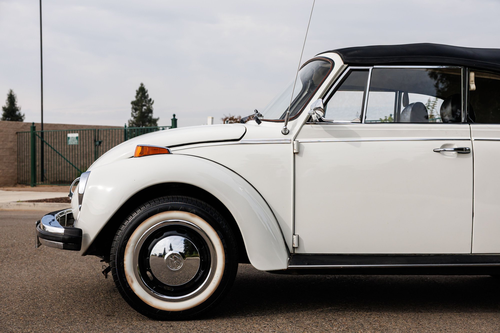 1978 Volkswagen Super Beetle - 1978 Volkswagen super beetle convertible - Used - Fresno, CA 93720, United States