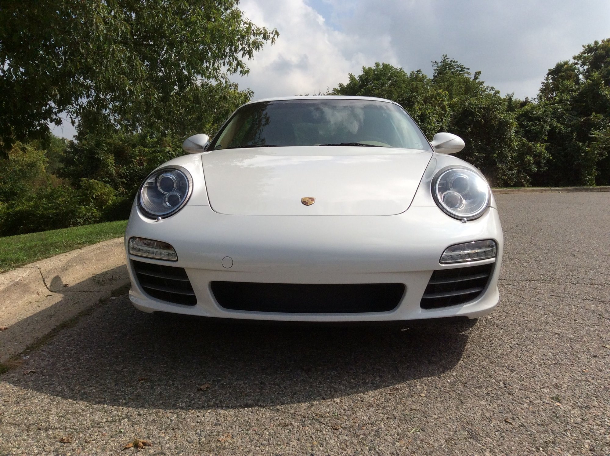 2010 Porsche 911 - 2010 C4S Coupe 997.2 - Used - VIN WPOAB2A98AS720188 - 31,928 Miles - 6 cyl - 4WD - Automatic - Coupe - White - Ann Arbor, MI 48103, United States