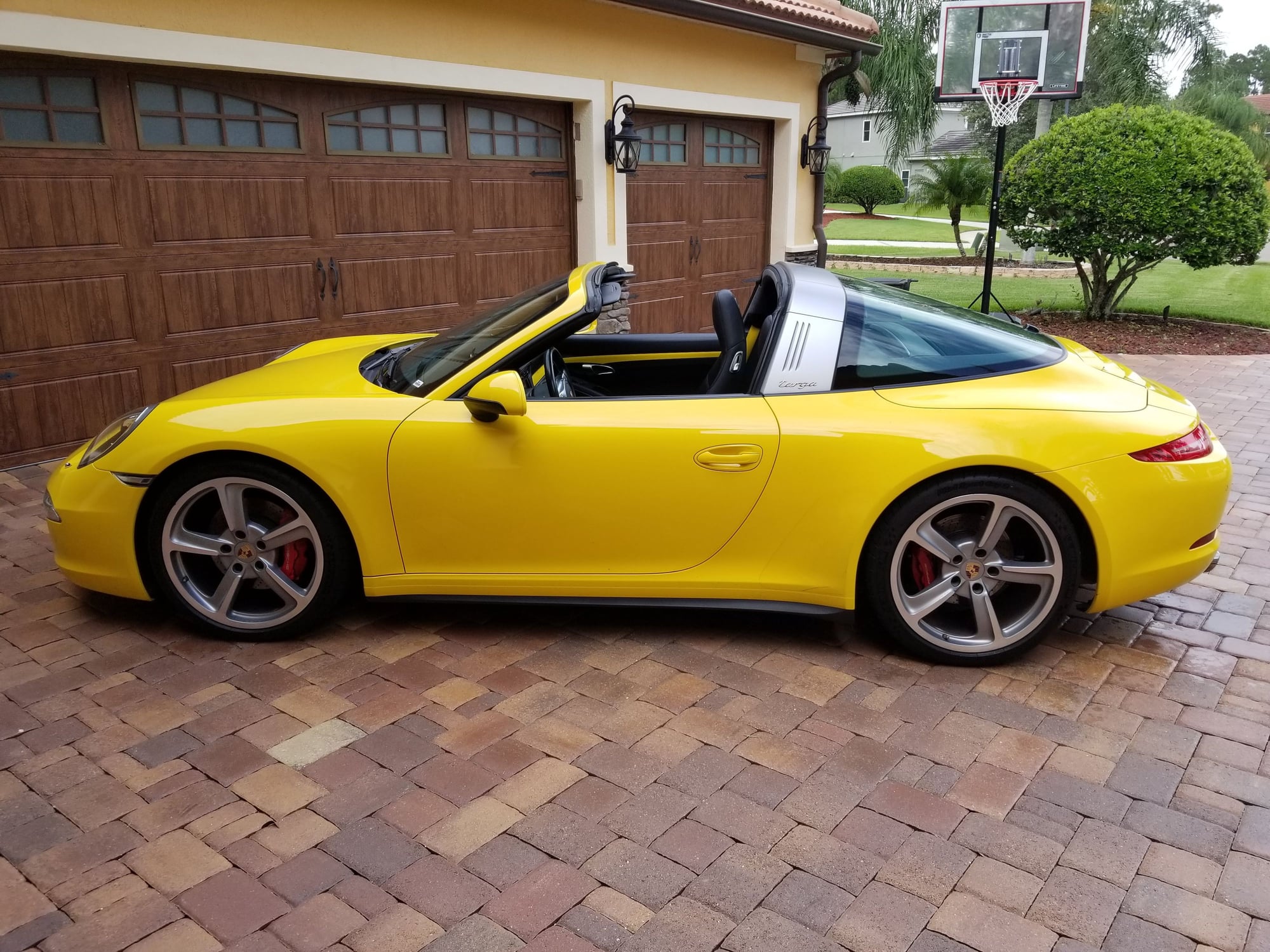 2014 Porsche 911 - 2014 Porsche 991.1 Targa 37k miles PDK - Used - VIN WP0BB2A95ES133246 - 37,215 Miles - 6 cyl - AWD - Automatic - Convertible - Yellow - Orlando, FL 32746, United States