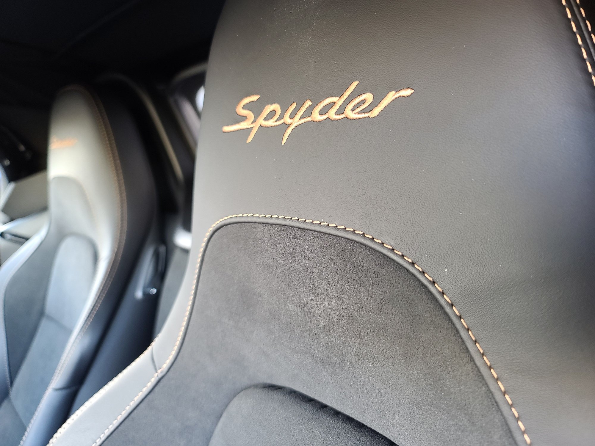 2021 Porsche 718 Spyder - Gentian Blue 982 Spyder with Cognac stitching - Used - VIN WP0CC2A86MS240846 - 1,856 Miles - 6 cyl - 2WD - Manual - Convertible - Blue - Fresno, CA 93650, United States
