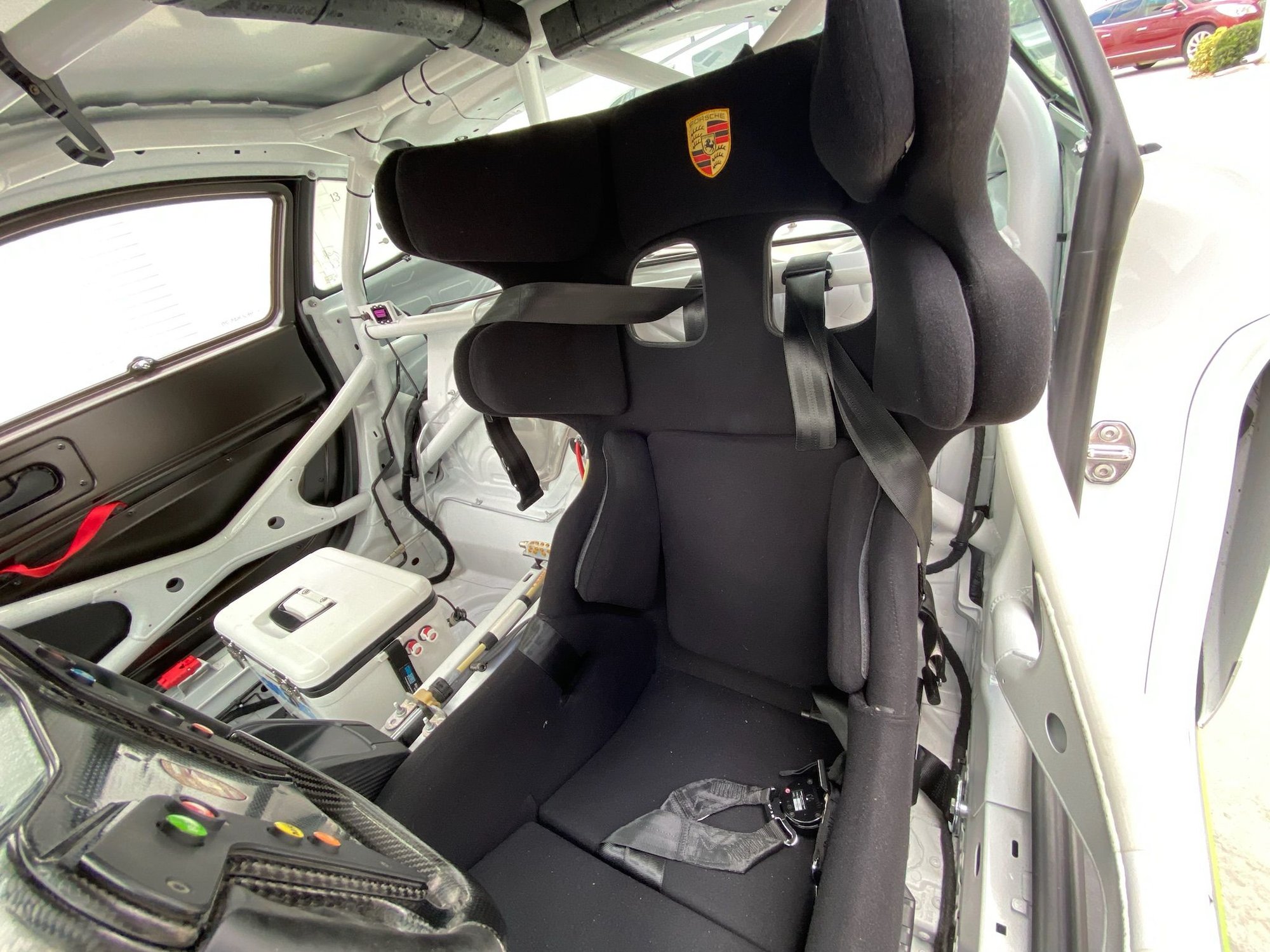 2020 Porsche 718 Cayman - 2020 Porsche 718 GT4 Clubsport Competition - Used - VIN WP0ZZZ98ZLK299742 - 2,675 Miles - Fort Myers, FL 33908, United States