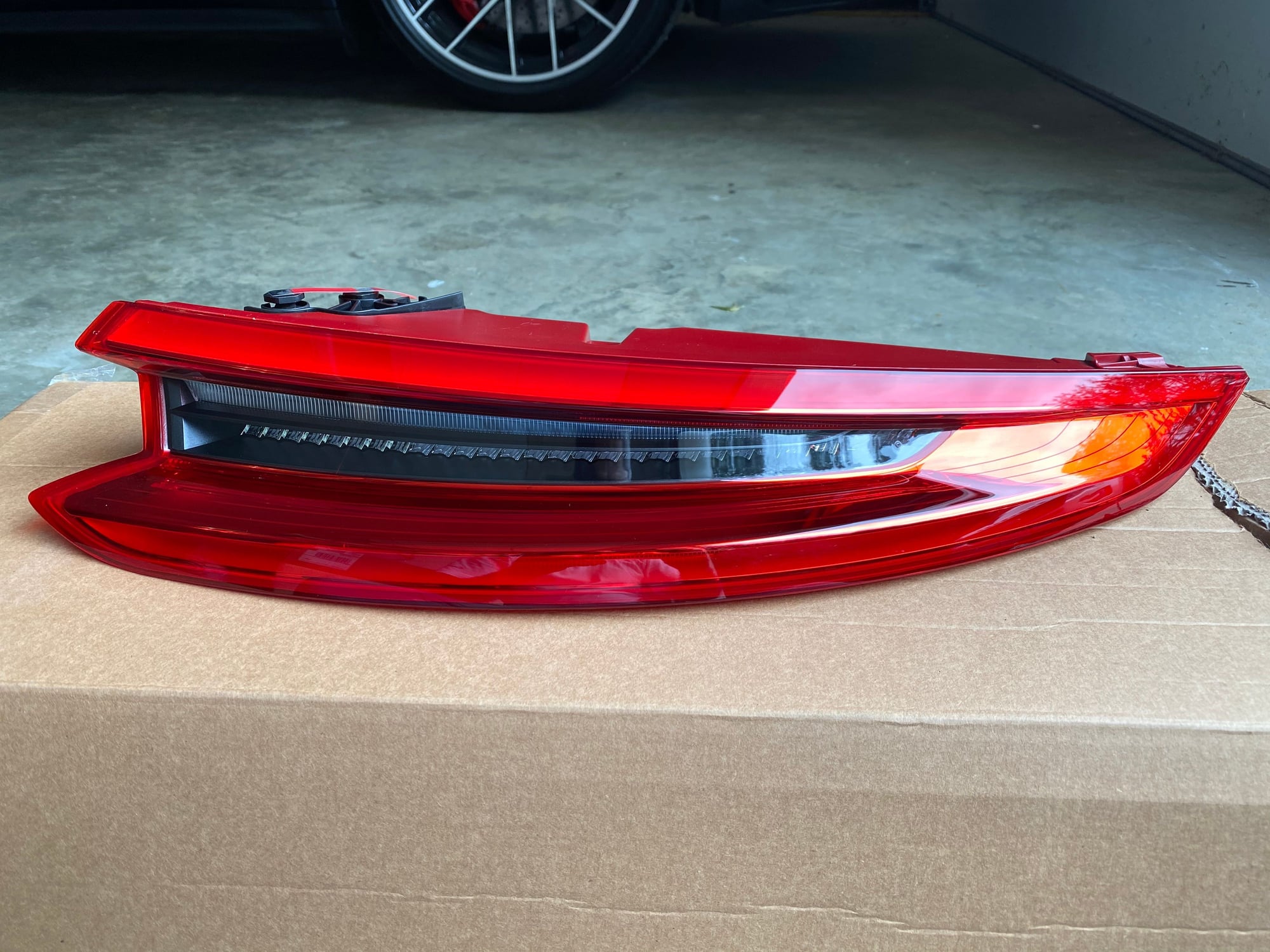 Lights - 991.2 red tail lights (pair) - Used - 2016 to 2019 Porsche 911 - Richmond, VA 23231, United States