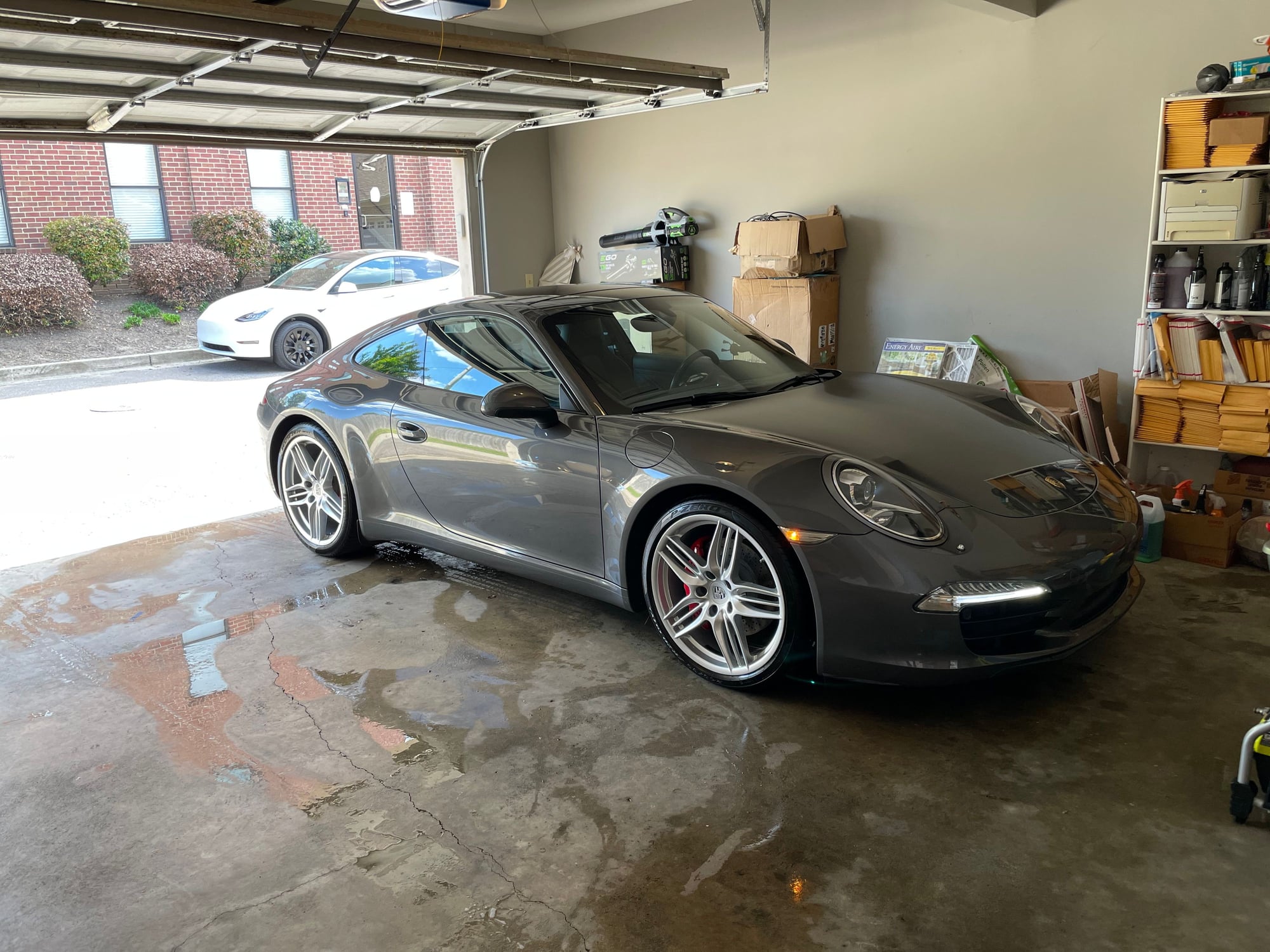 2012 Porsche 911 - 2012.5 (991 Model) 911 S with CPO until 2022! EXCELLENT CONDITION! - Used - VIN WP0AB2A9XCS120209 - Automatic - Memphis, TN 38103, United States