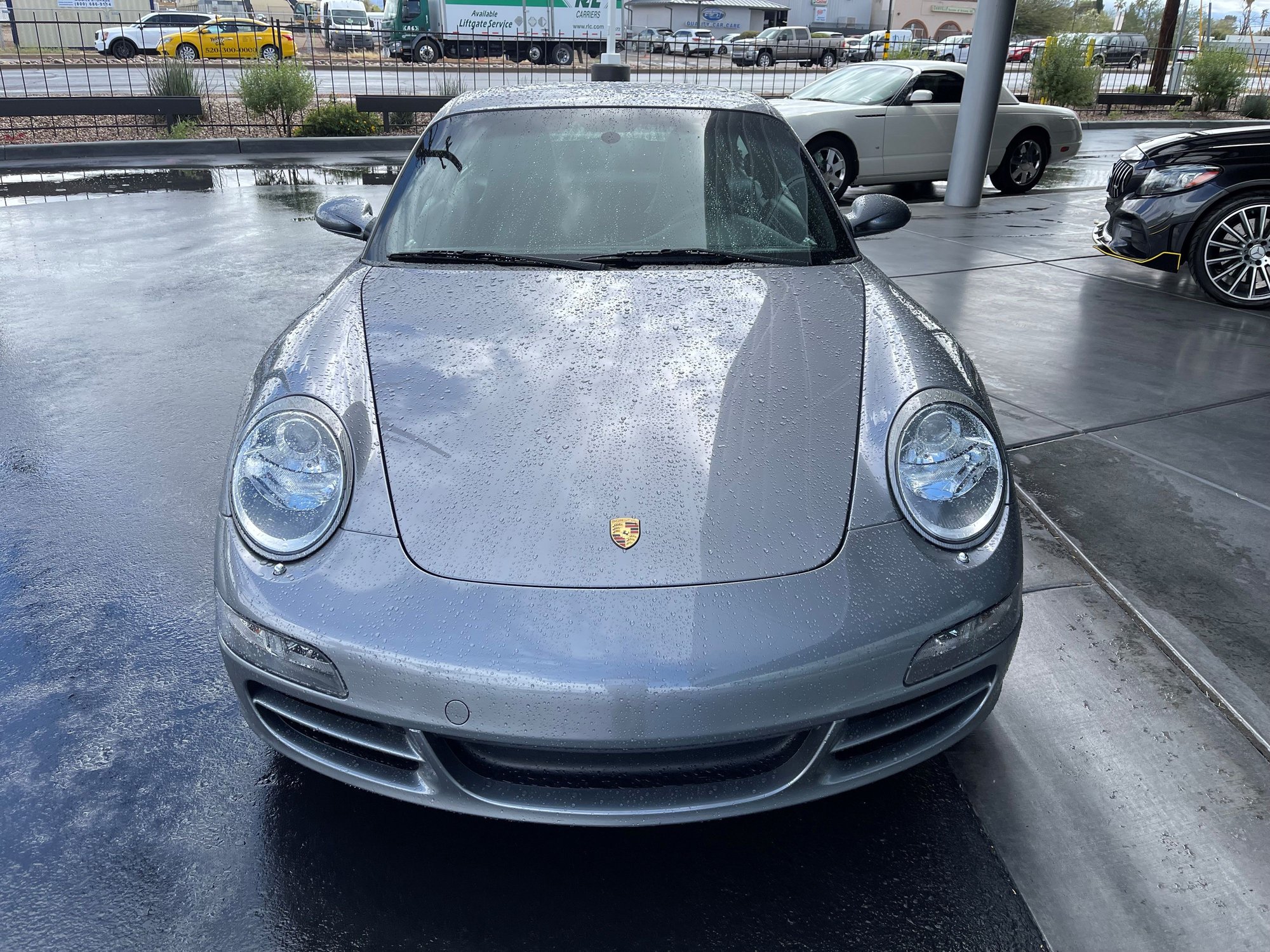 2006 Porsche 911 - *Mint Condition 2006 911 C2S Manual Transmission! 36k miles! Seal Grey Metallic/Black - Used - VIN WP0AB29966S740631 - 36,805 Miles - 6 cyl - 2WD - Manual - Coupe - Gray - Tucson, AZ 85711, United States