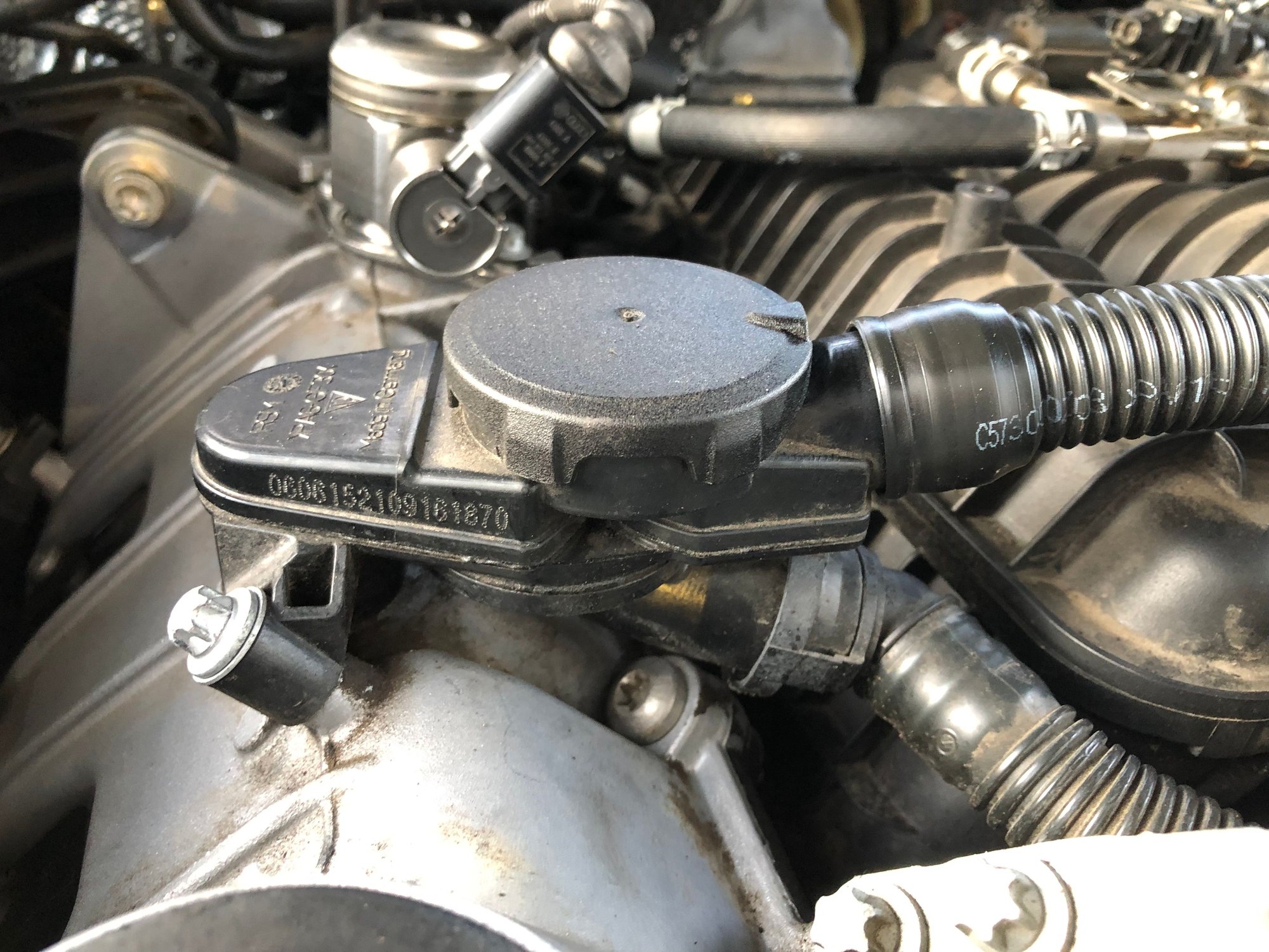 2016 Cayenne S SMOKING Crankcase Vent Valves HELP Rennlist