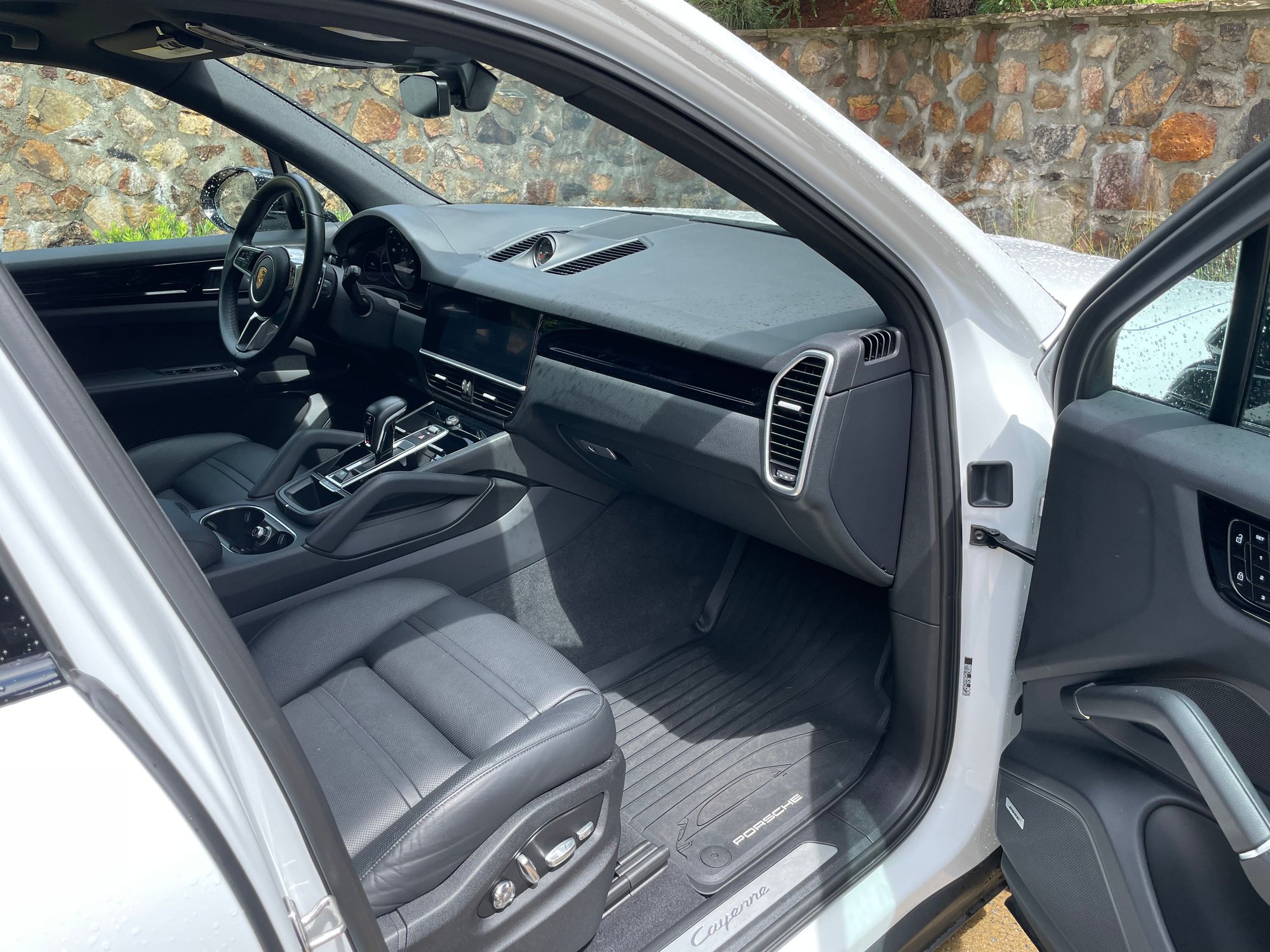 2019 Porsche Cayenne - 2019 Porsche Cayenne with CPO Carrara White Metallic - Used - VIN WP1AA2AY6KDA18109 - 19,000 Miles - 6 cyl - 4WD - Automatic - SUV - White - Carter’s, GA 30121, United States