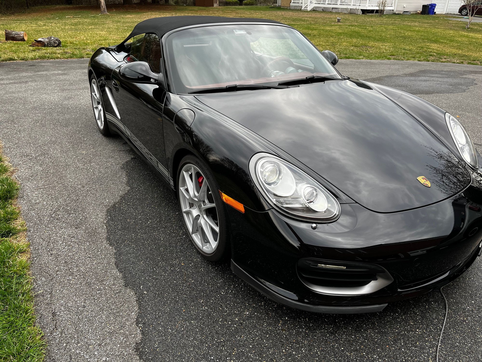 2011 Porsche Boxster - 987.2 Boxster Spyder 2011 18,7xx miles - Used - VIN wp0cb2a88bs745352 - 18,735 Miles - 6 cyl - 2WD - Automatic - Convertible - Black - Darnestown, MD 20874, United States