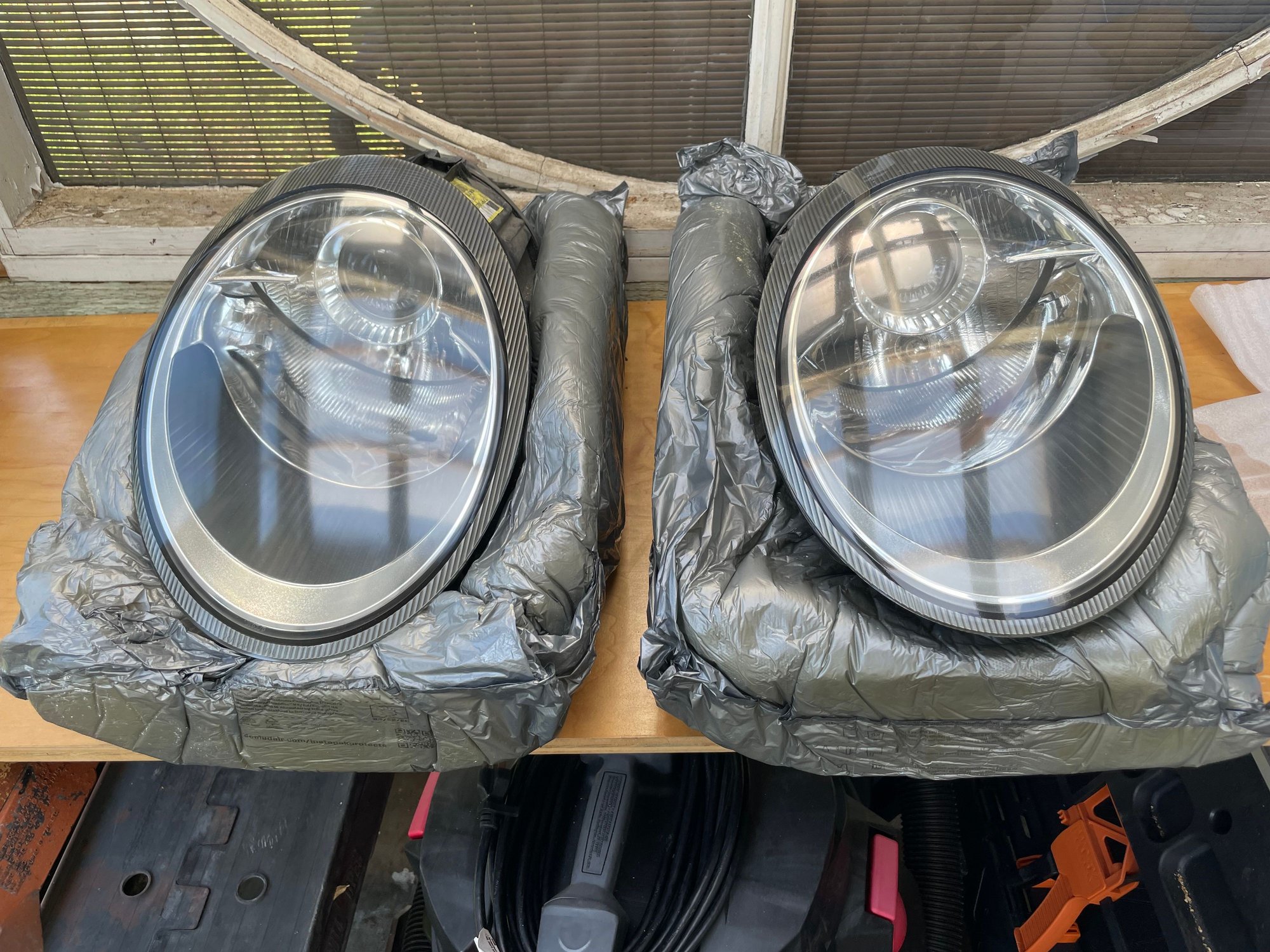 Lights - 997.1 OEM Xenon Headlights full set - Used - 2005 to 2012 Porsche 911 - San Marino, CA 91108, United States