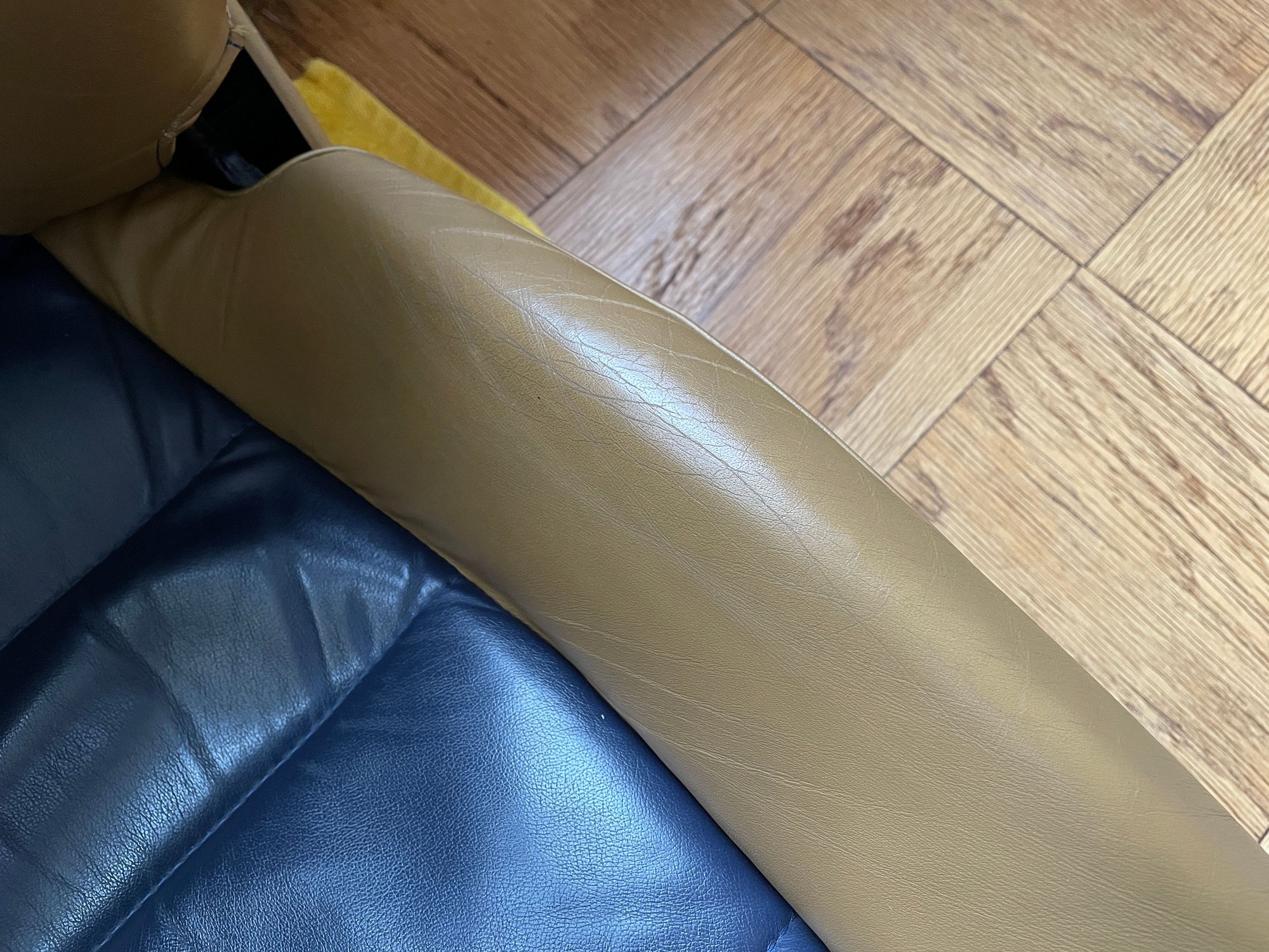 Interior/Upholstery - 911 996 Savannah Beige Comfort Seats in Excellent Condition - Used - 1998 to 2005 Porsche 911 - Queens, NY 11375, United States