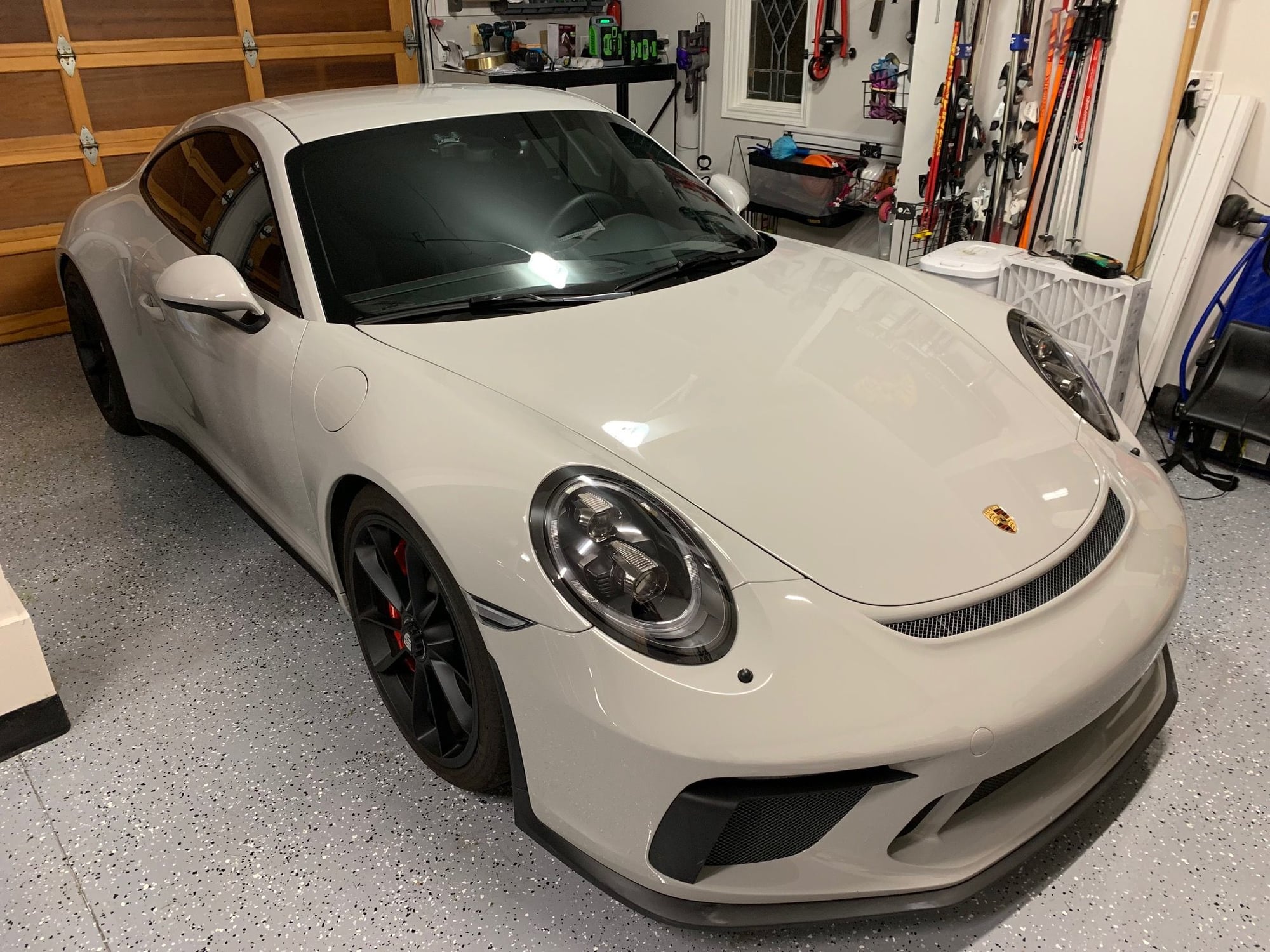 2018 Porsche 911 - 2018 Porsche GT3 Touring - Used - VIN WP0AC2A9XJS176032 - 5,500 Miles - 6 cyl - 2WD - Manual - Coupe - Gray - Bellevue, WA 98004, United States