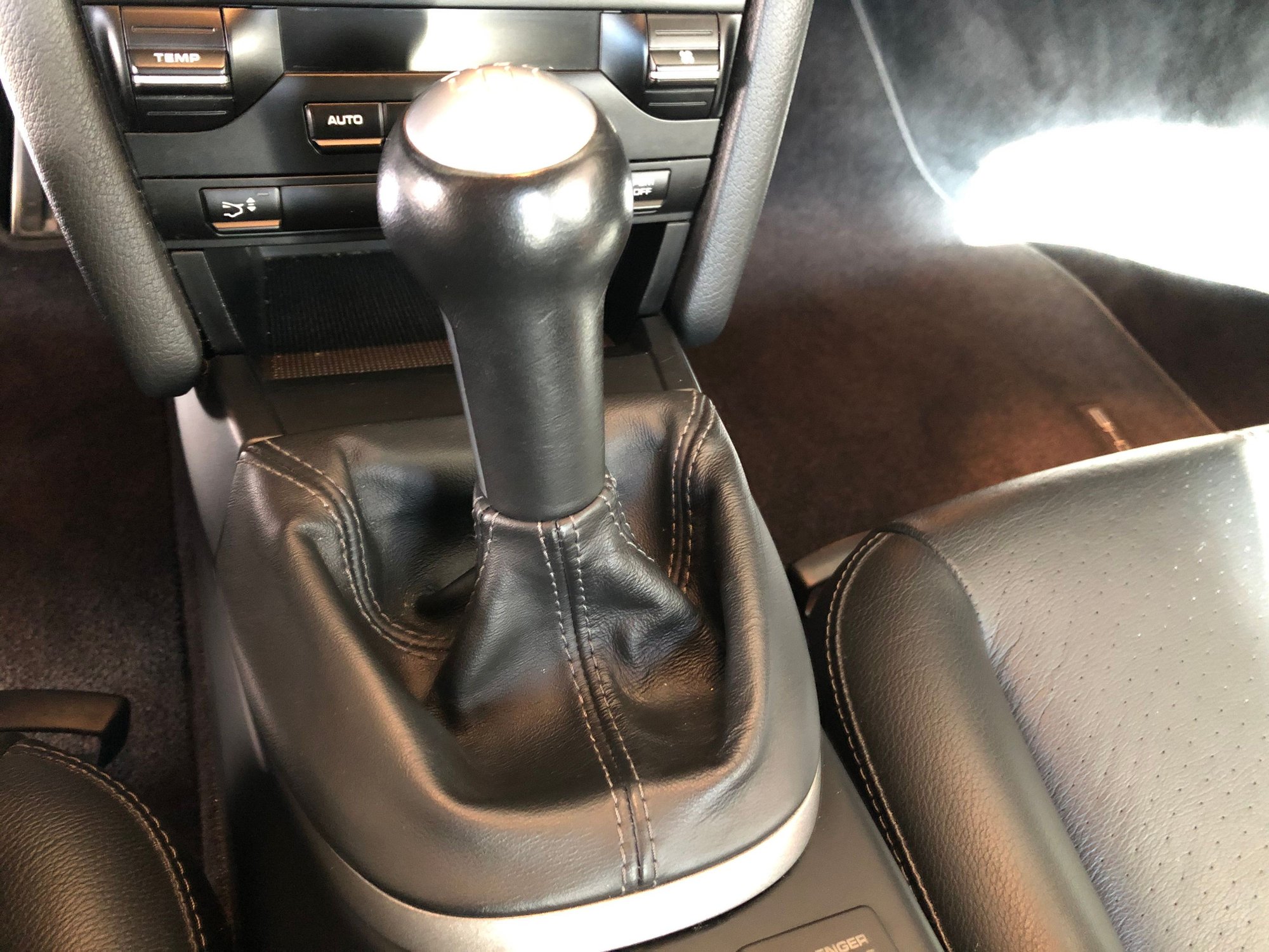 2009 Porsche 911 - 2009 Porsche 911 Carrera coupe, 6 speed manual transmission, 74,400 miles - Used - VIN WP0AA29969S707345 - 74,400 Miles - 6 cyl - 2WD - Manual - Coupe - Silver - Chapel Hill, NC 27517, United States