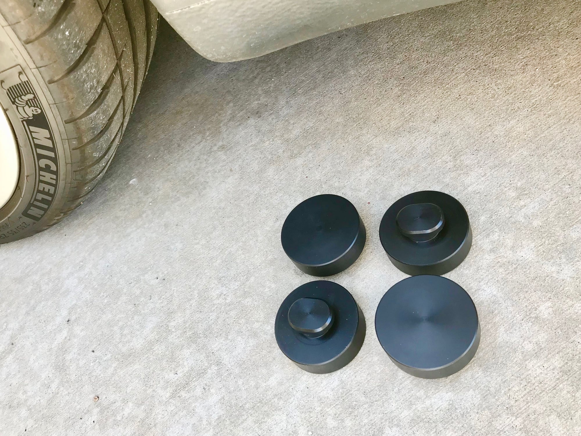 Accessories - Lift Pucks - set of 4 pucks - Used - 2001 to 2012 Porsche 911 - Seal Beach, CA 90740, United States