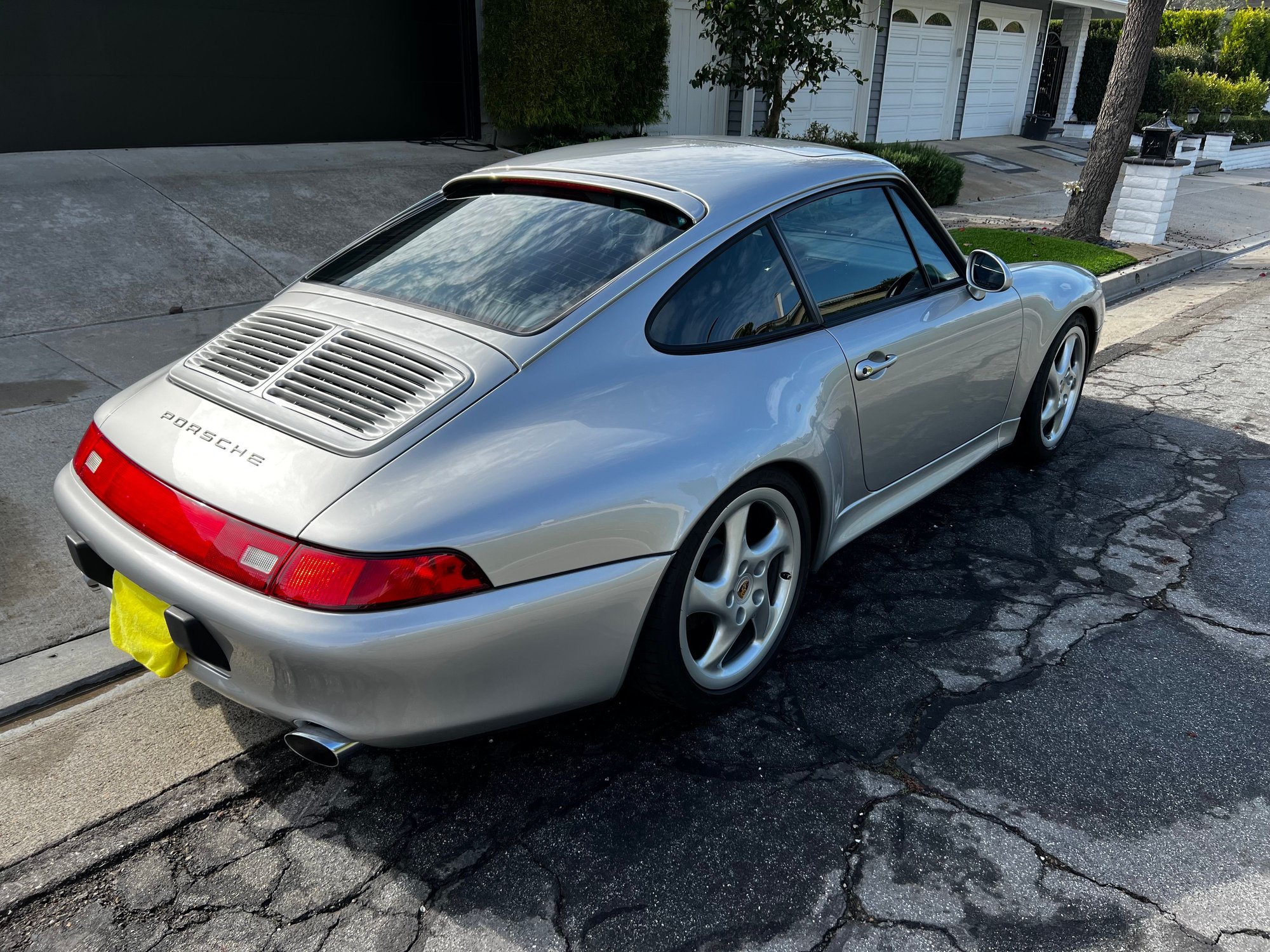 1998 Porsche 911 - 1998 993 C2S Tiptronic 18k miles - Used - VIN Wp0aa299111111111 - 18,600 Miles - Automatic - Silver - Newport Beach, CA 92625, United States