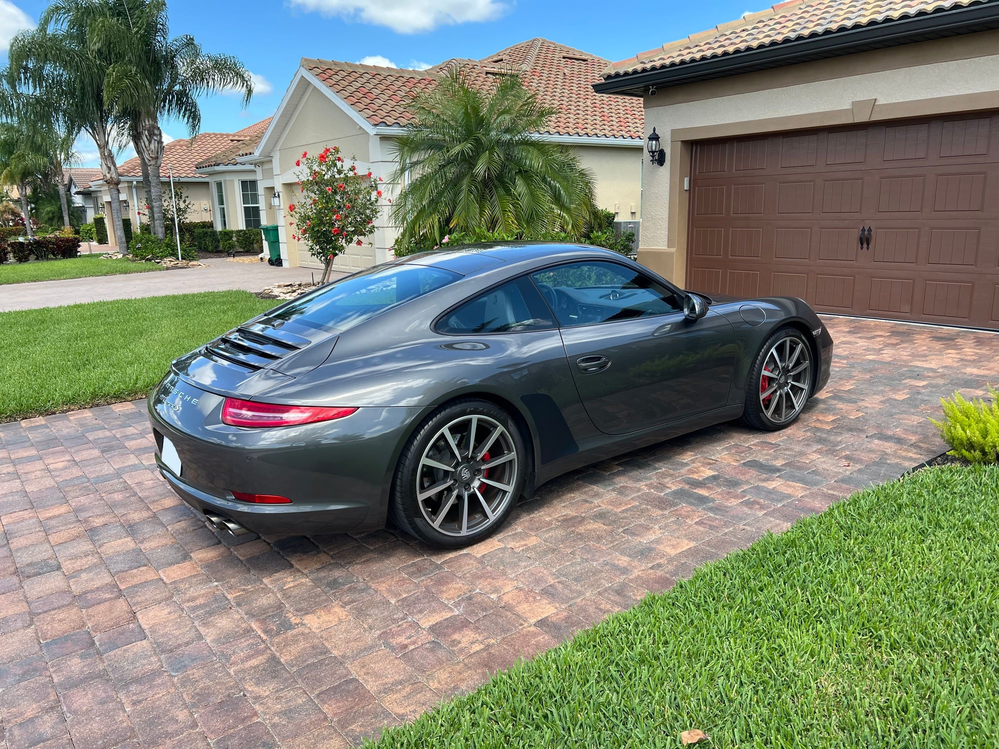 2013 Porsche 911 - 2013 Porsche 911 Carrera S PDK - Used - VIN WP0AB2A94DS121244 - 68,935 Miles - 6 cyl - 2WD - Automatic - Coupe - Gray - Ave Maria, FL 34142, United States