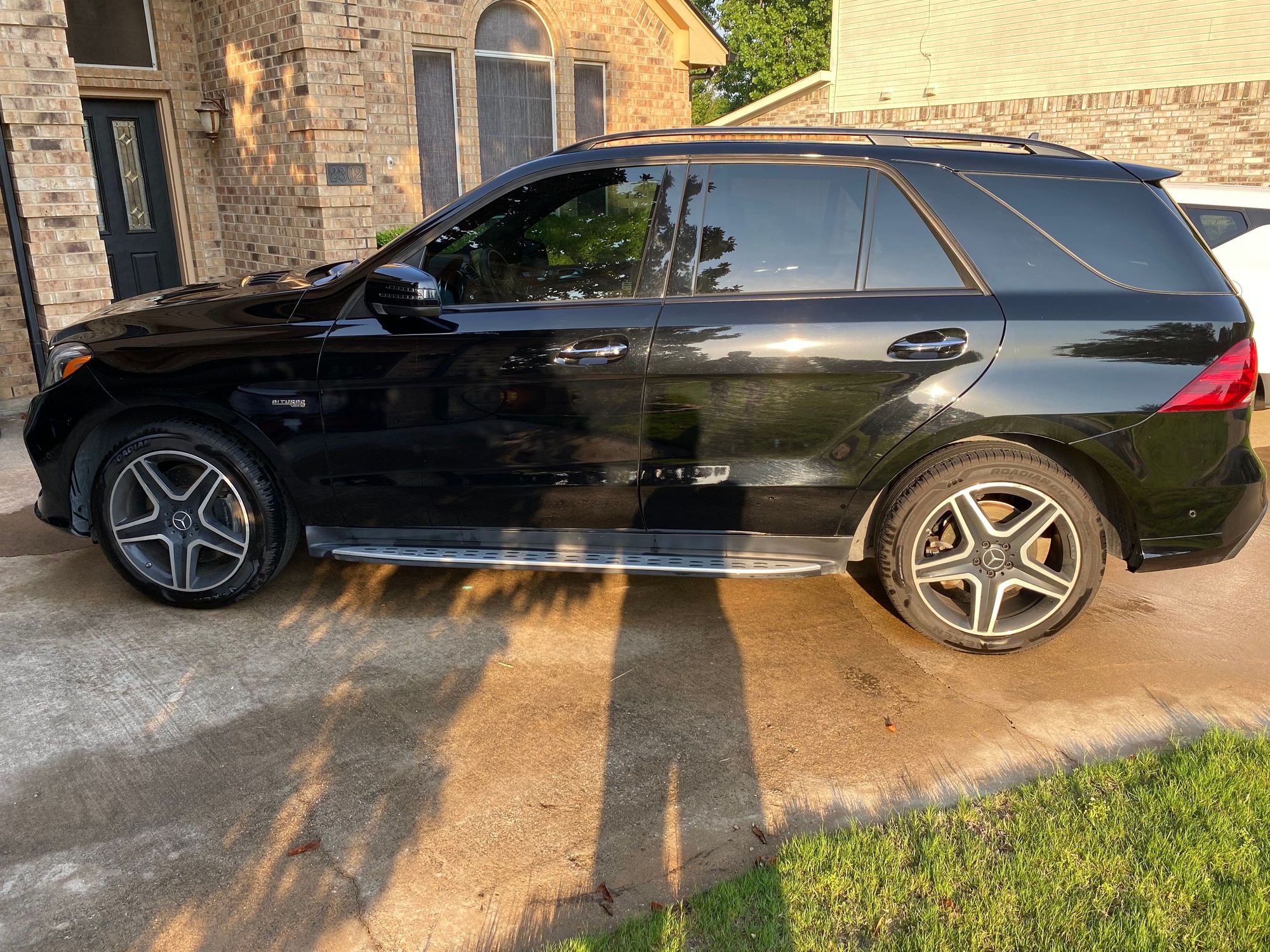 2018 Mercedes-Benz GLE43 AMG - Mercedes-Benz GLE 43 AMG - Used - VIN 4JGDA6EB9JB033947 - 44,500 Miles - 6 cyl - AWD - Automatic - SUV - Black - Mansfield, TX 76063, United States