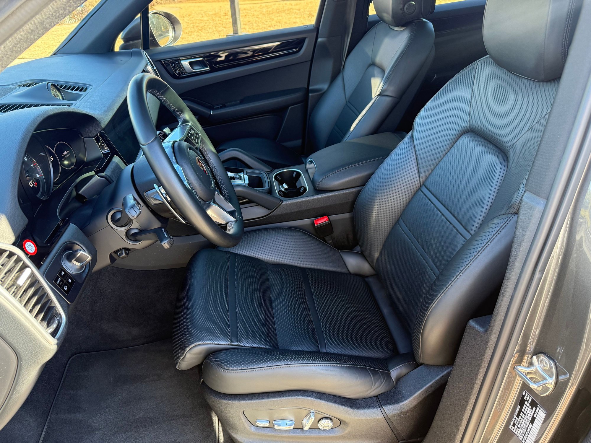 2020 Porsche Cayenne - 2020 Cayenne S 46k miles CPO warranty thru 10/24/2025 - Used - VIN WP1AB2AY1LDA27332 - 46,000 Miles - Fuquay Varina, NC 27526, United States